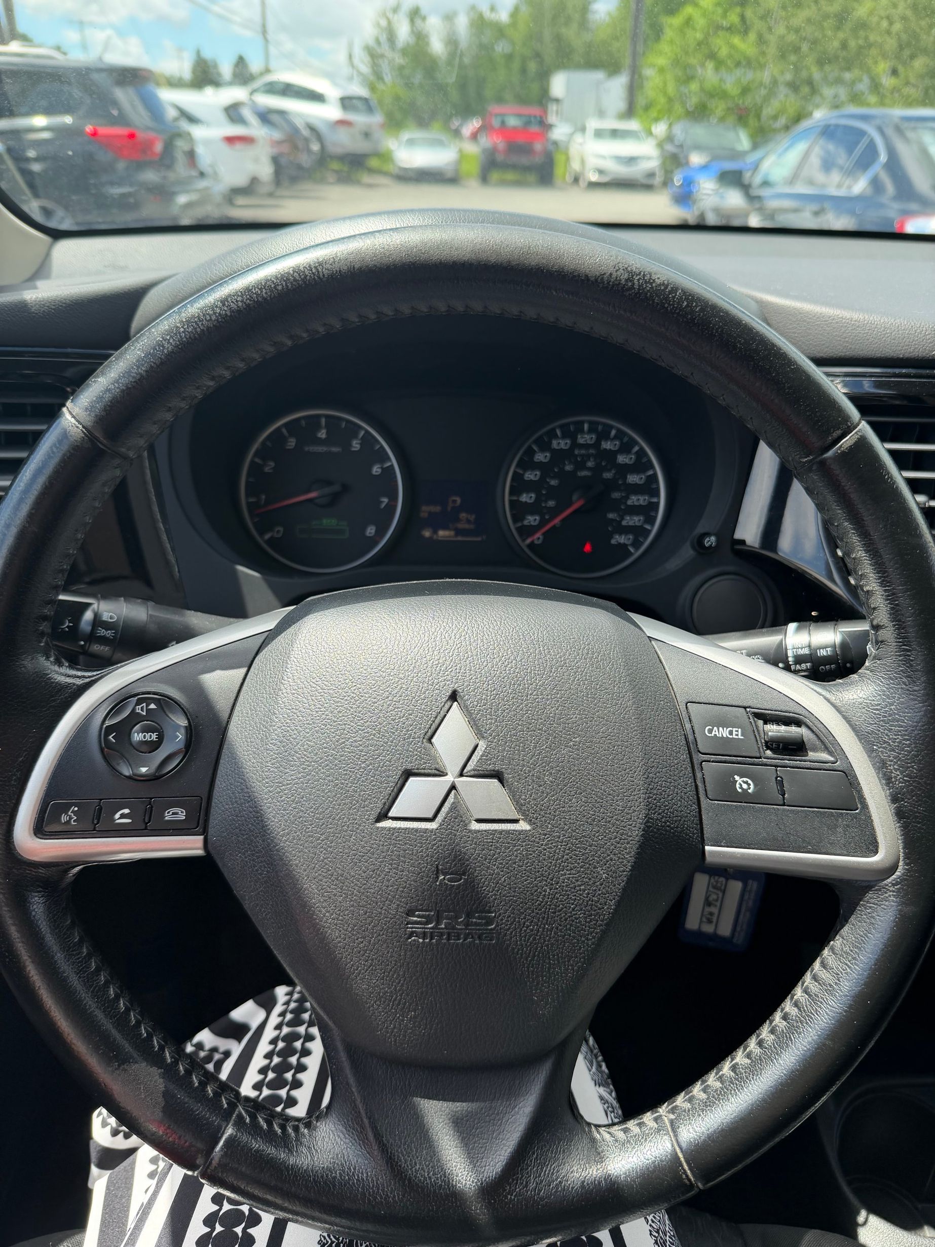 Mitsubishi Outlander 2014 - Thumbnail 12