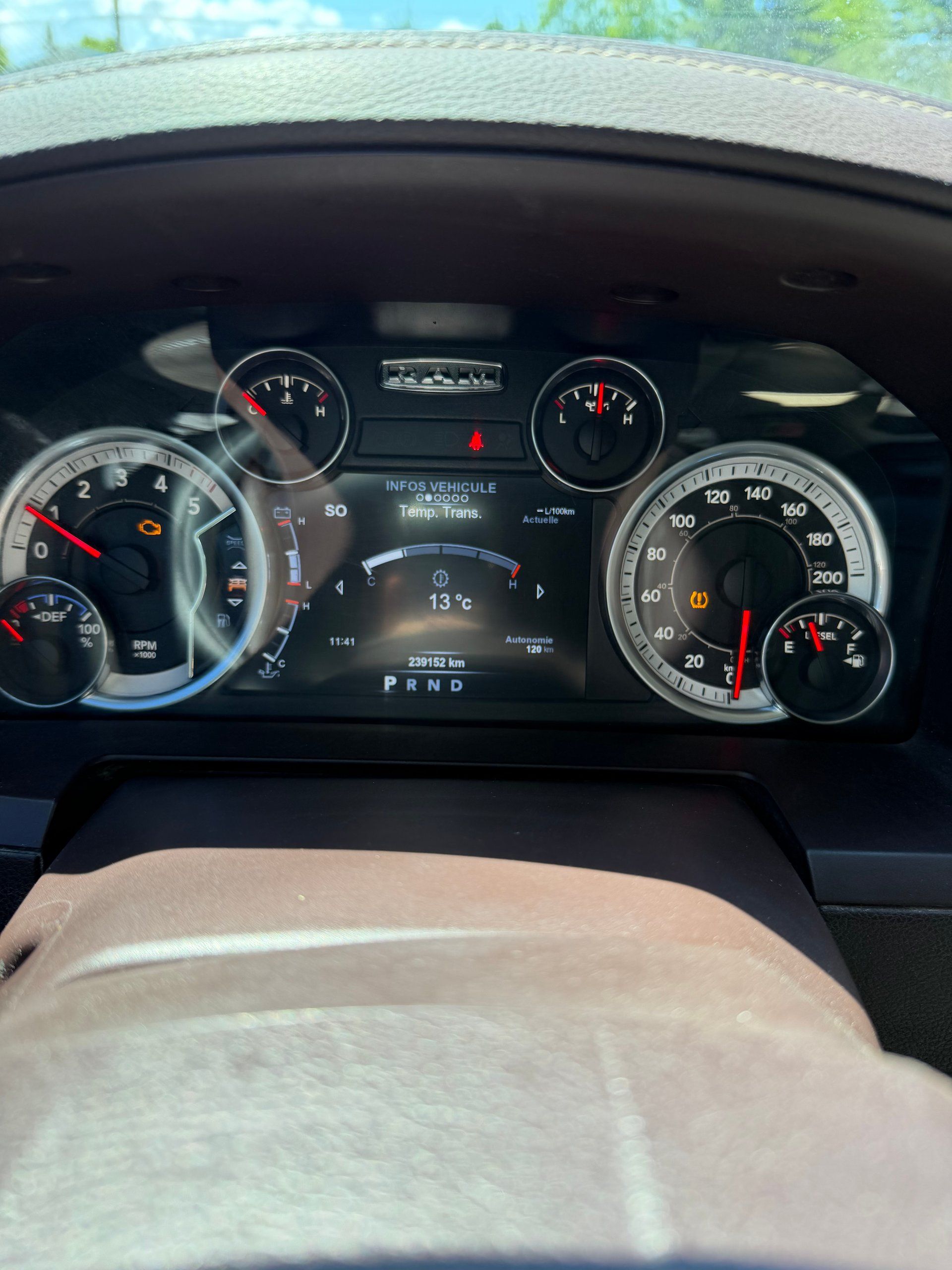 Ram 1500 2015 - Image 13