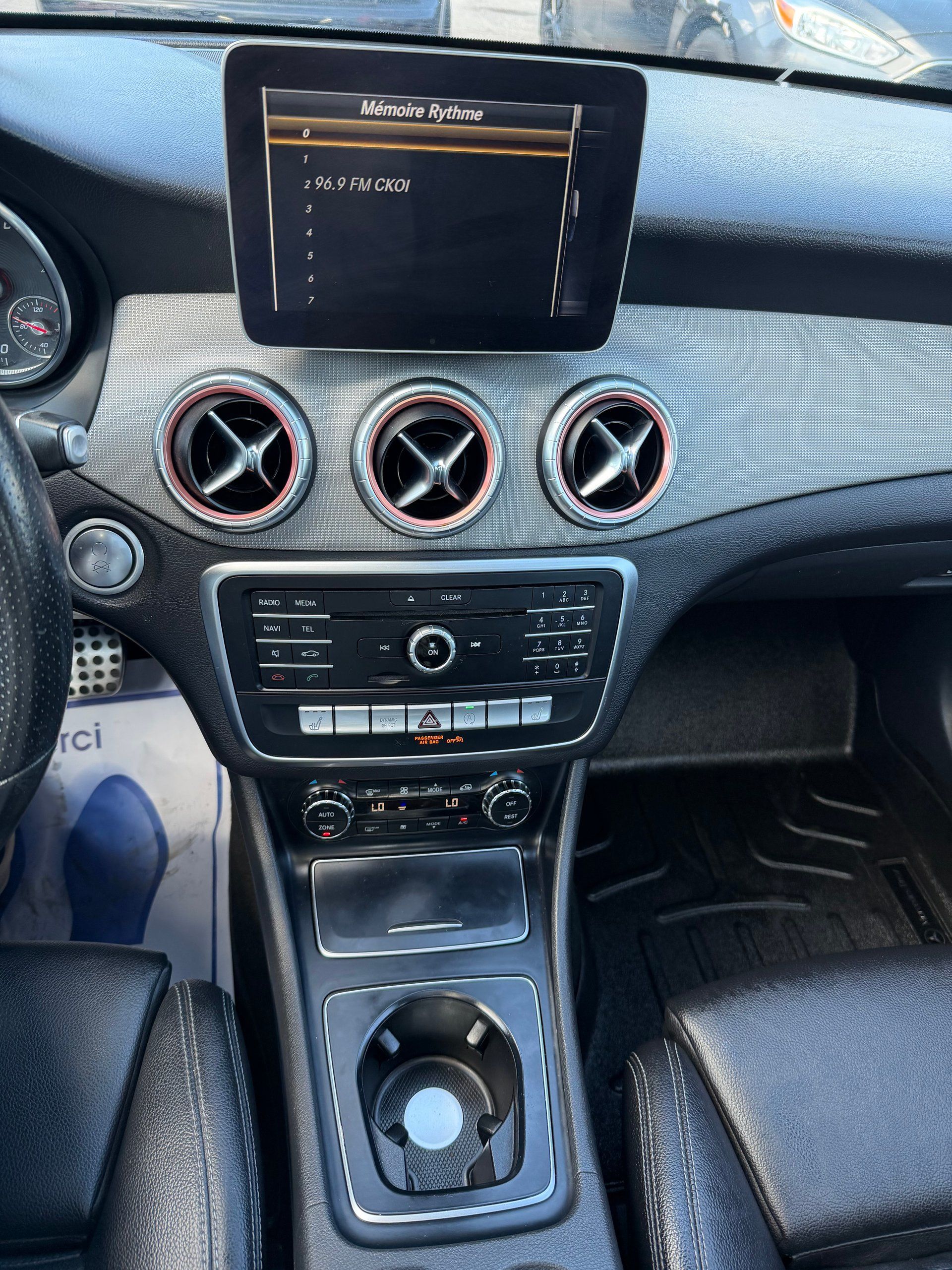 Mercedes-Benz CLA 250 2018 - Image 13