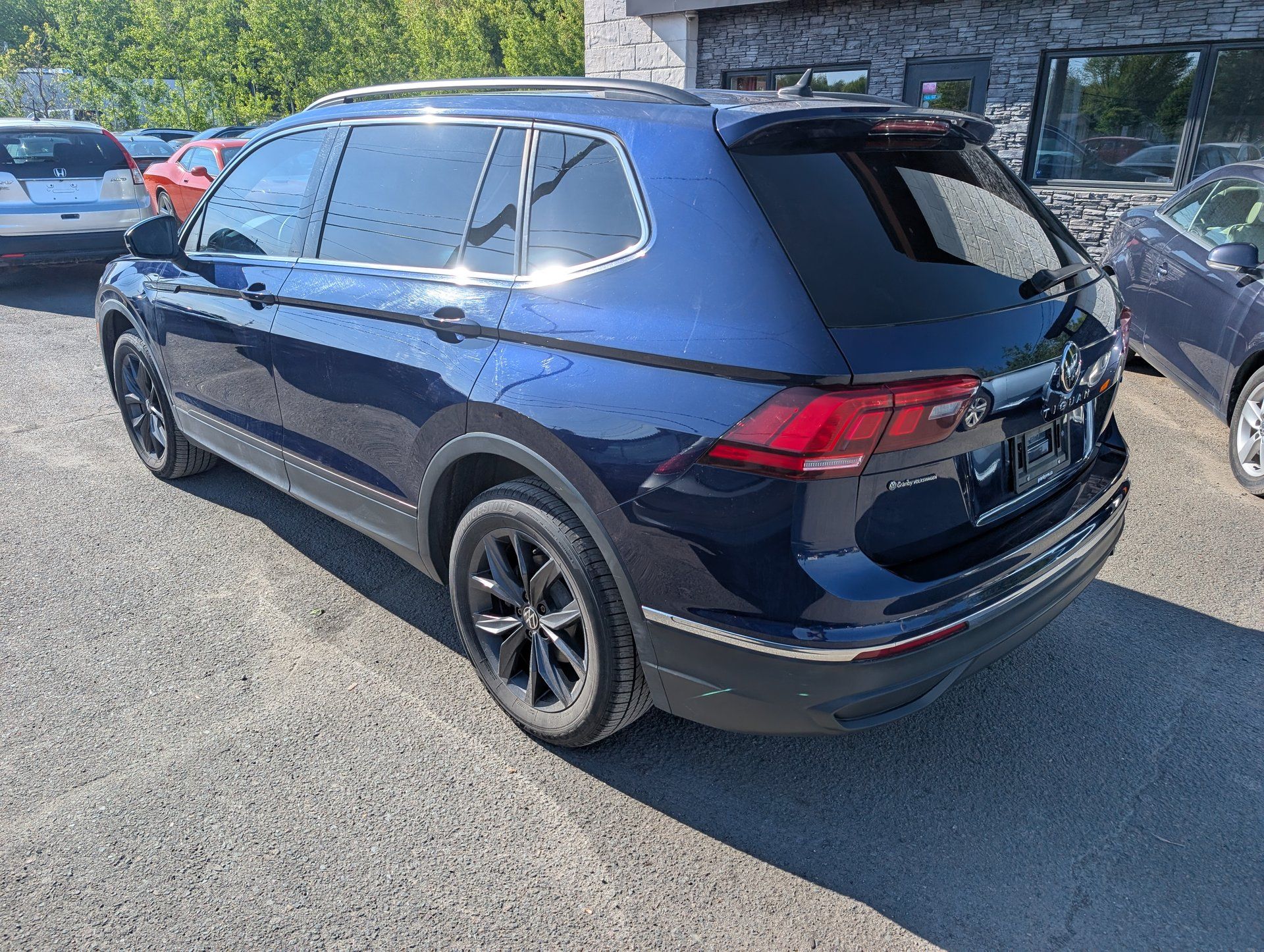 Volkswagen Tiguan 2023 - Image 6