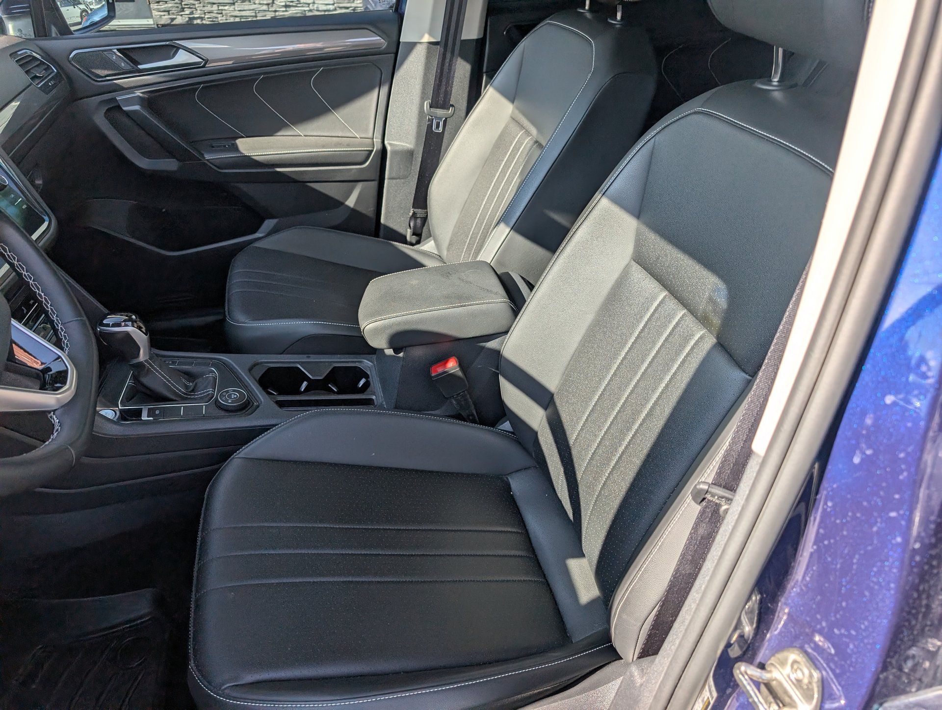 Volkswagen Tiguan 2023 - Image 9
