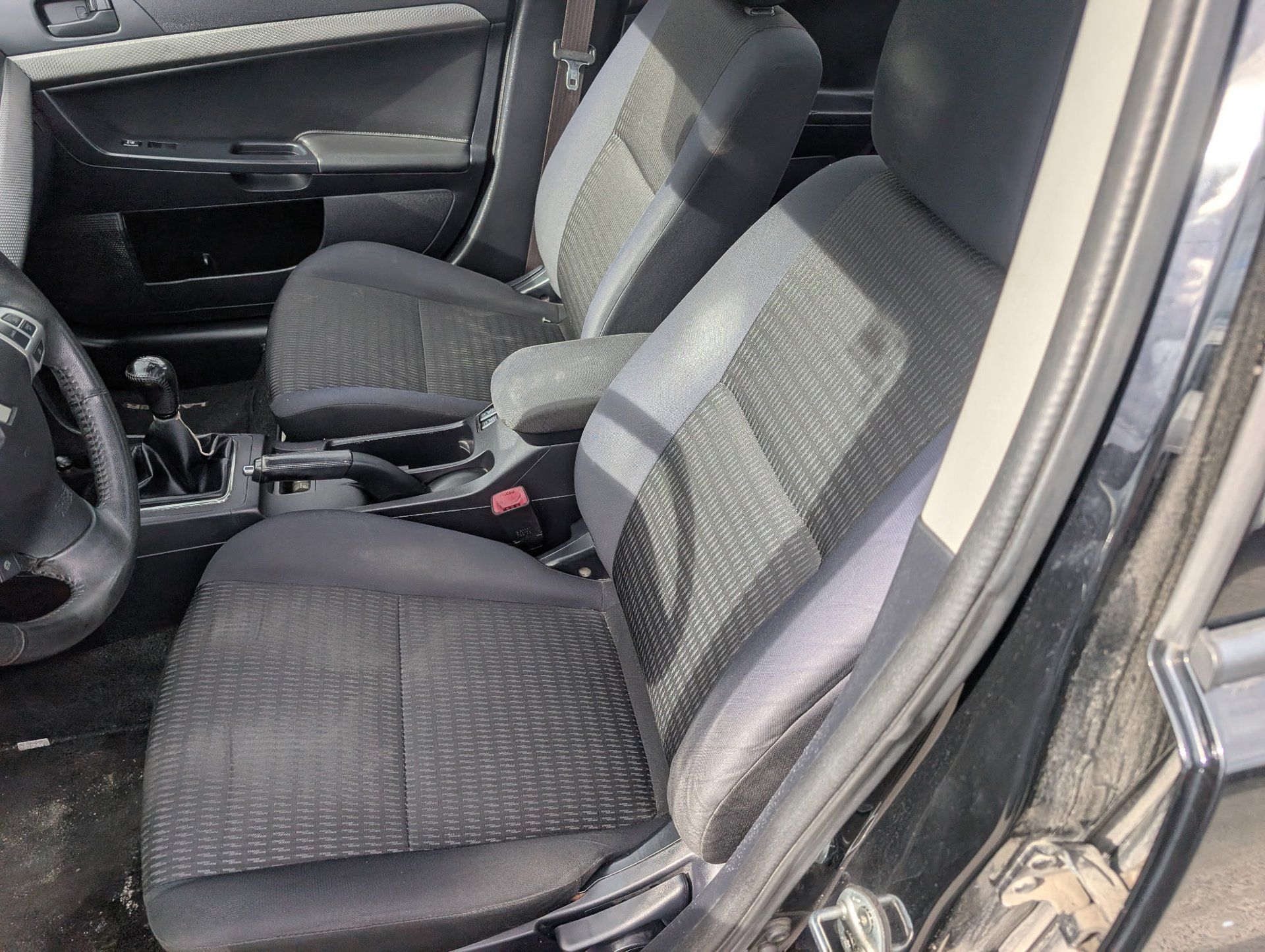Mitsubishi Lancer 2013 - Image 10