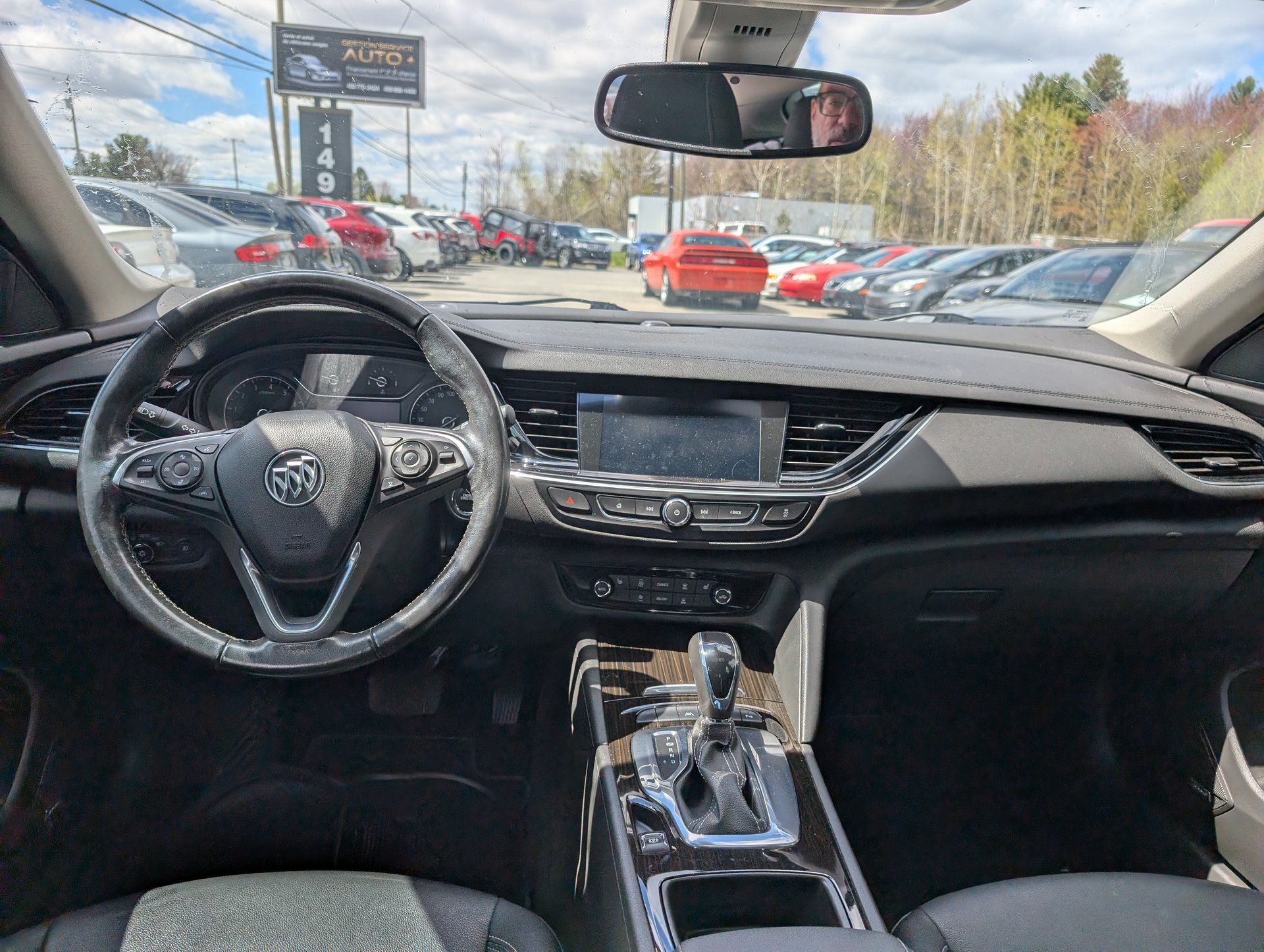 Buick Regal Sportback 2019 - Image 11