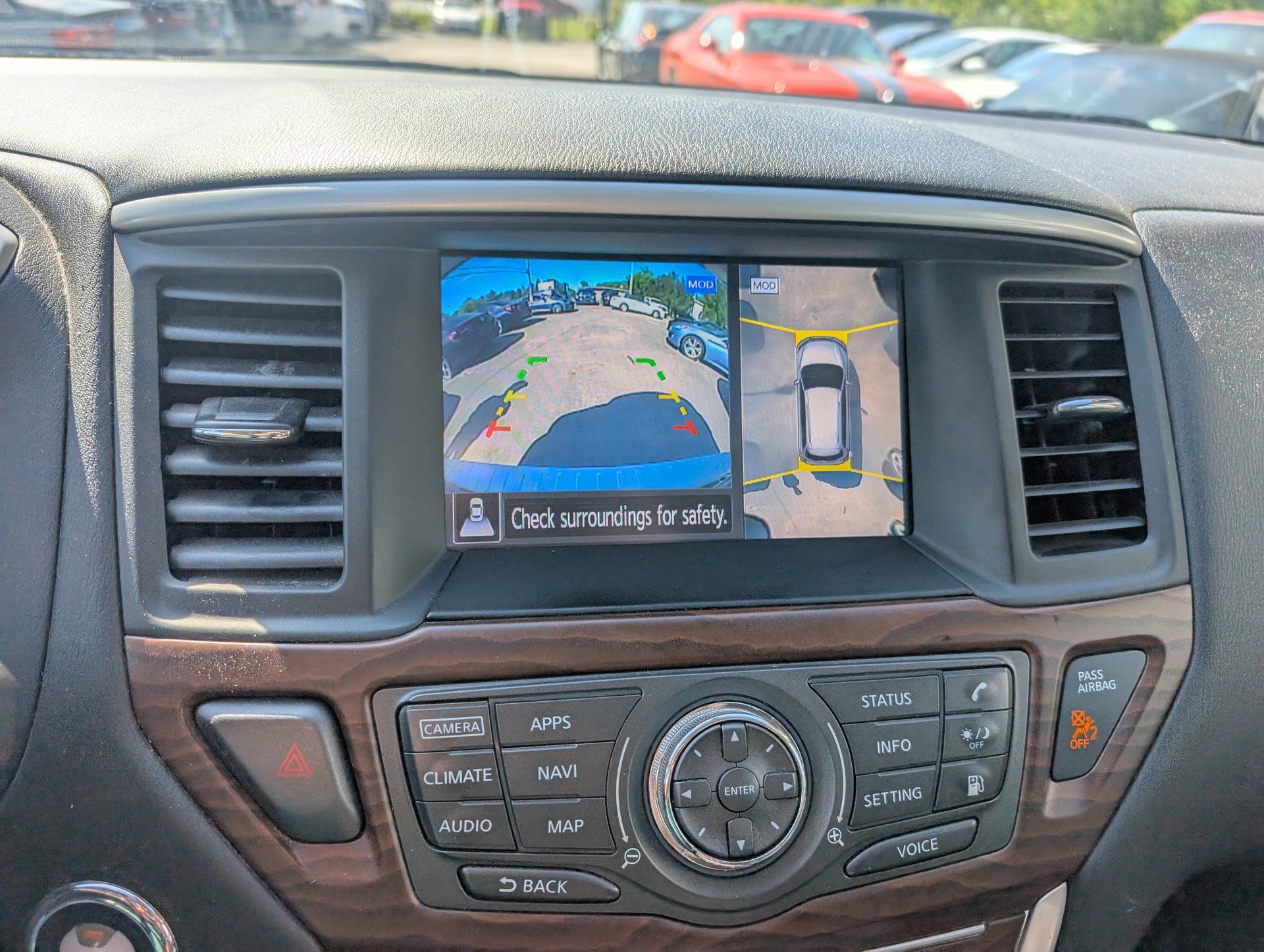 Nissan Pathfinder 2018 - Image 18