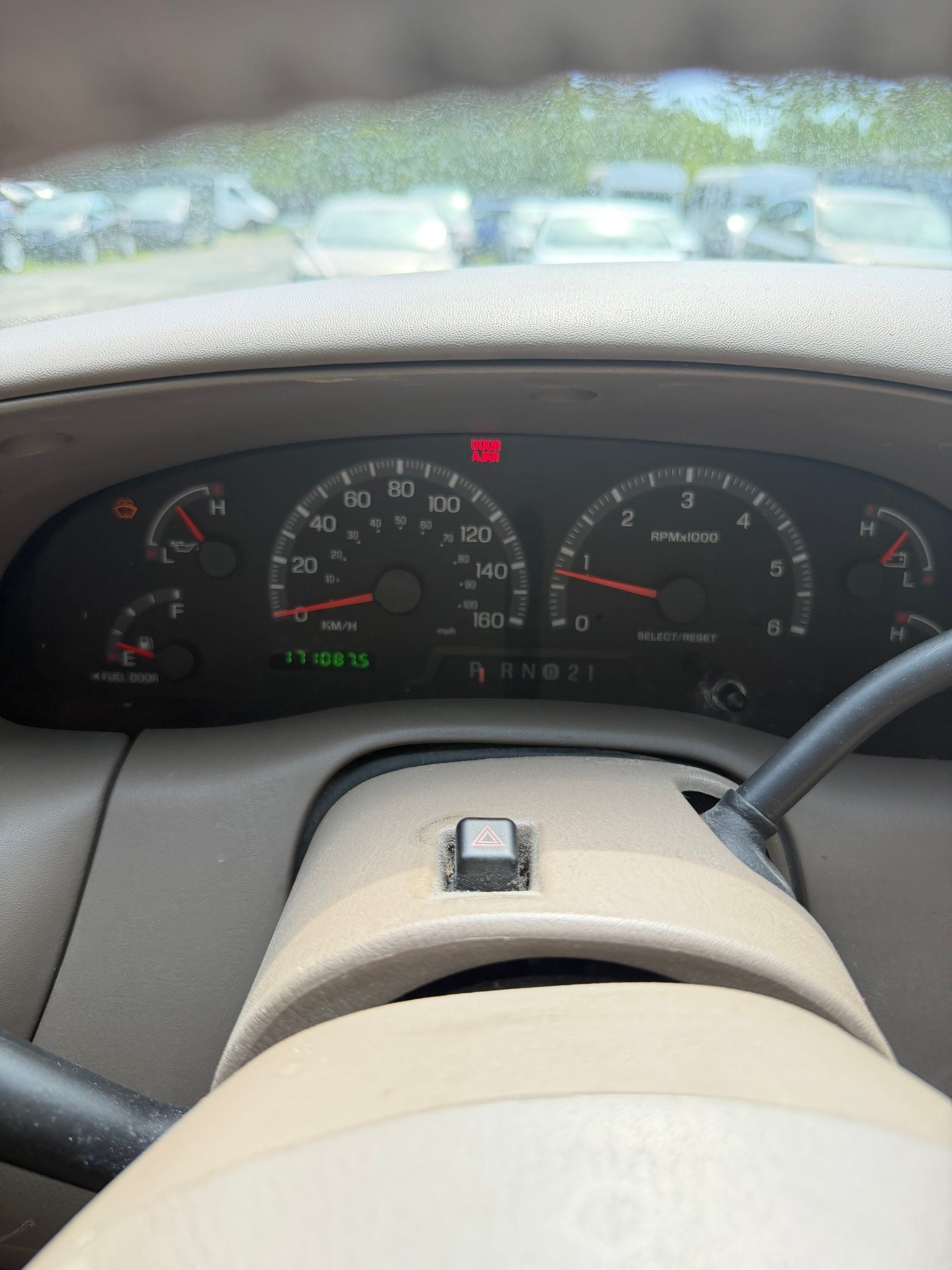 Ford Expedition 2001 - Image 2
