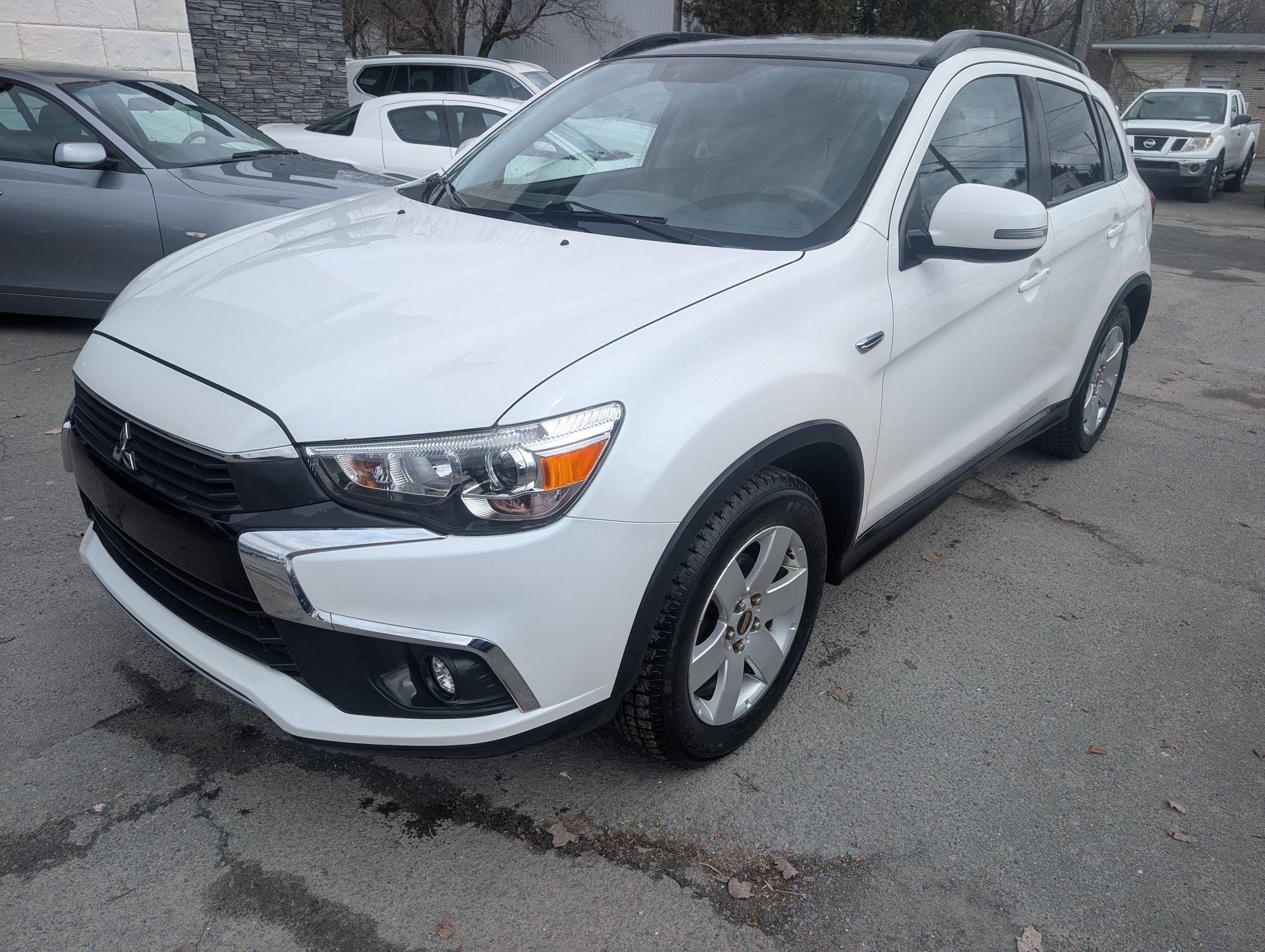 Mitsubishi RVR 2016 - Image 1