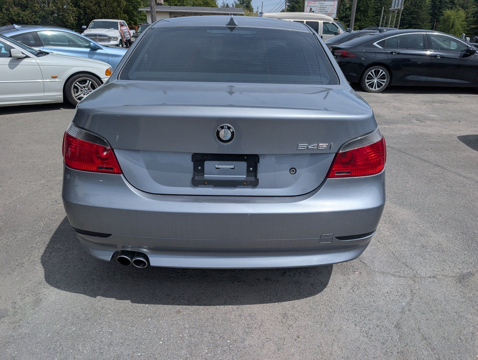 BMW 545i 2004 - Image 4