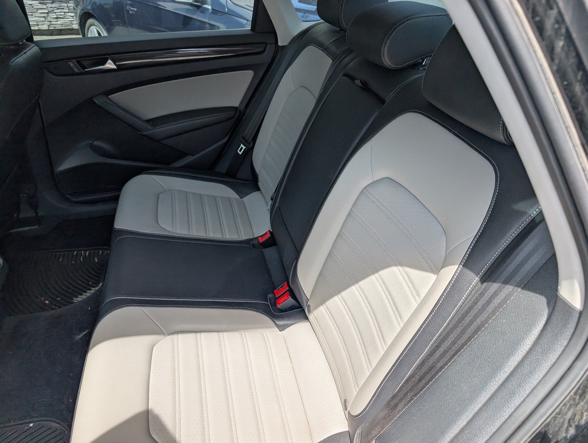 Volkswagen Passat 2015 - Image 10