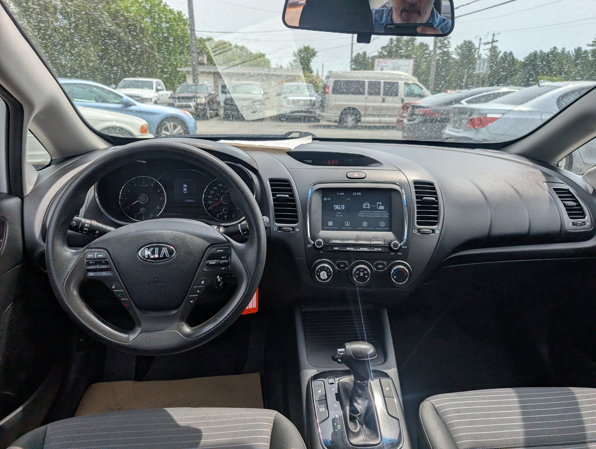 Kia Forte 2018 - Image 11