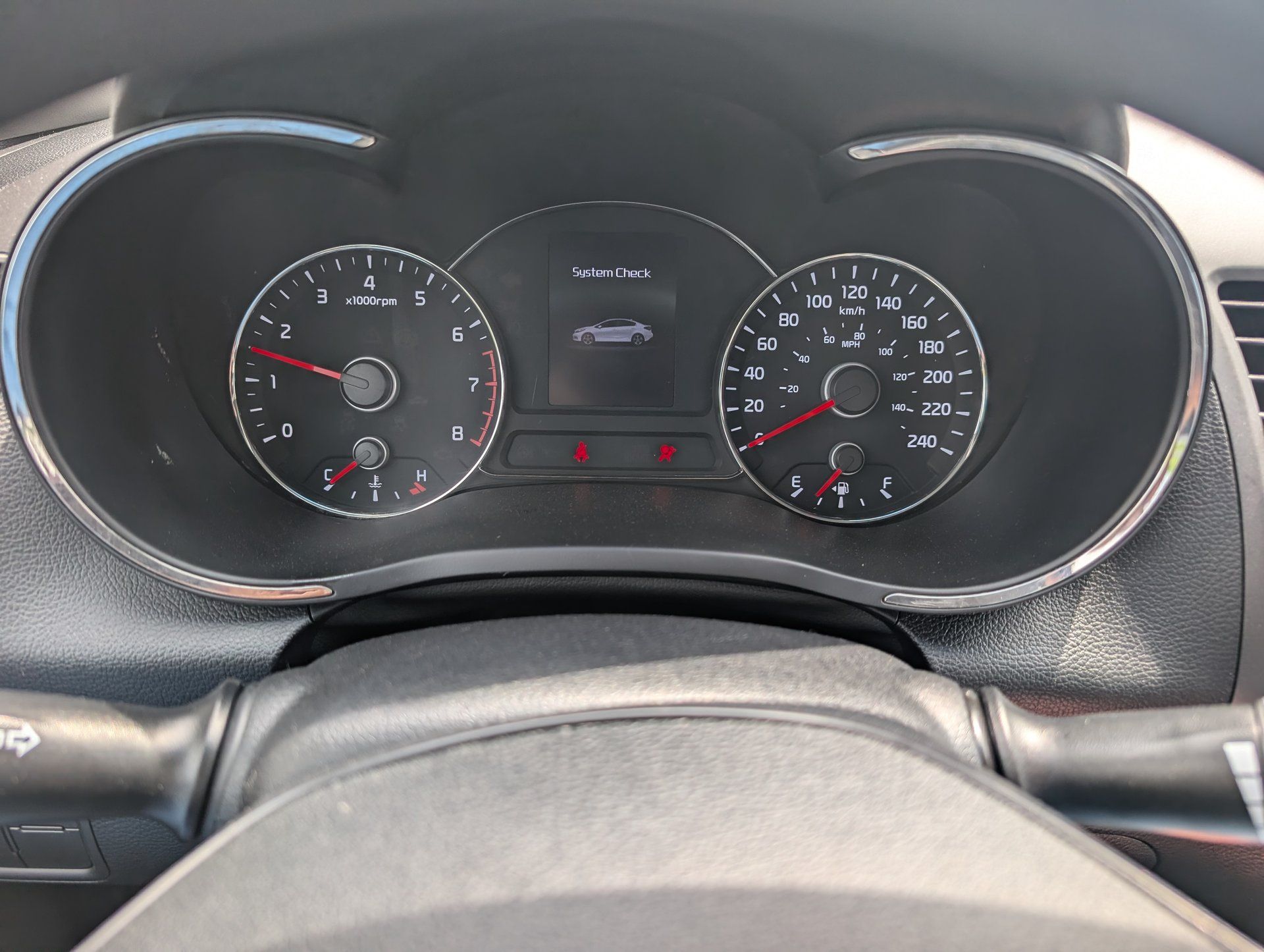 Kia Forte 2018 - Image 14