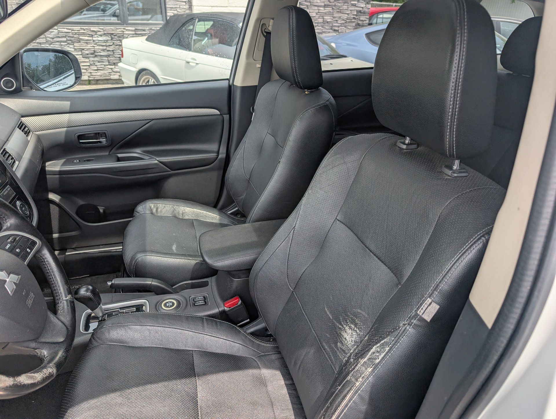 Mitsubishi Outlander 2015 - Image 15