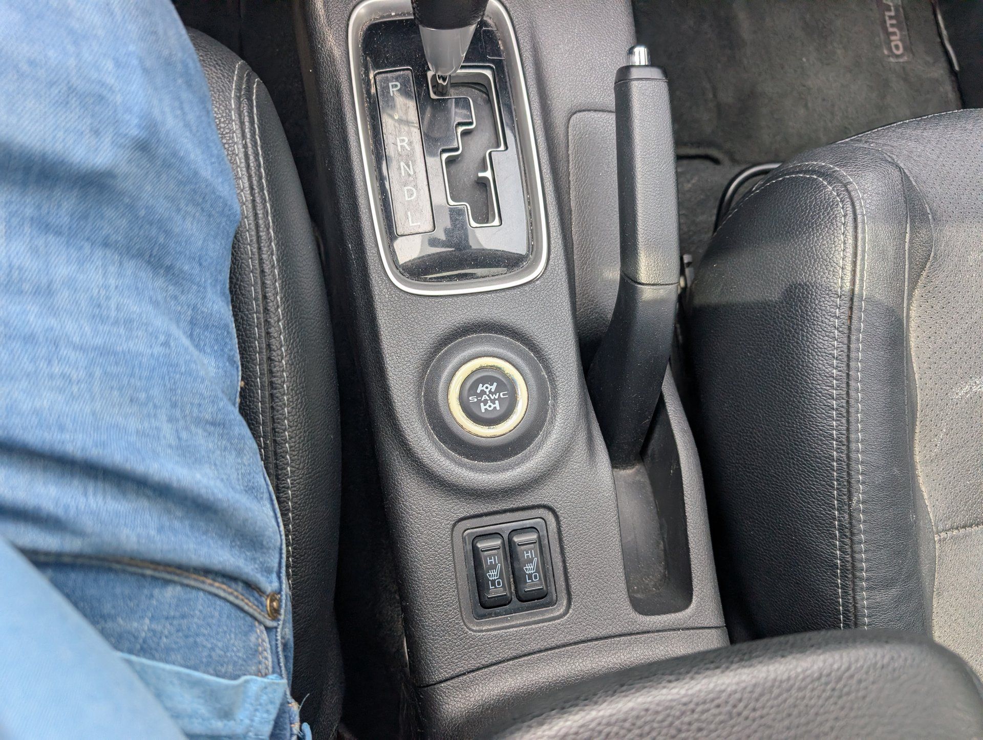 Mitsubishi Outlander 2015 - Image 18