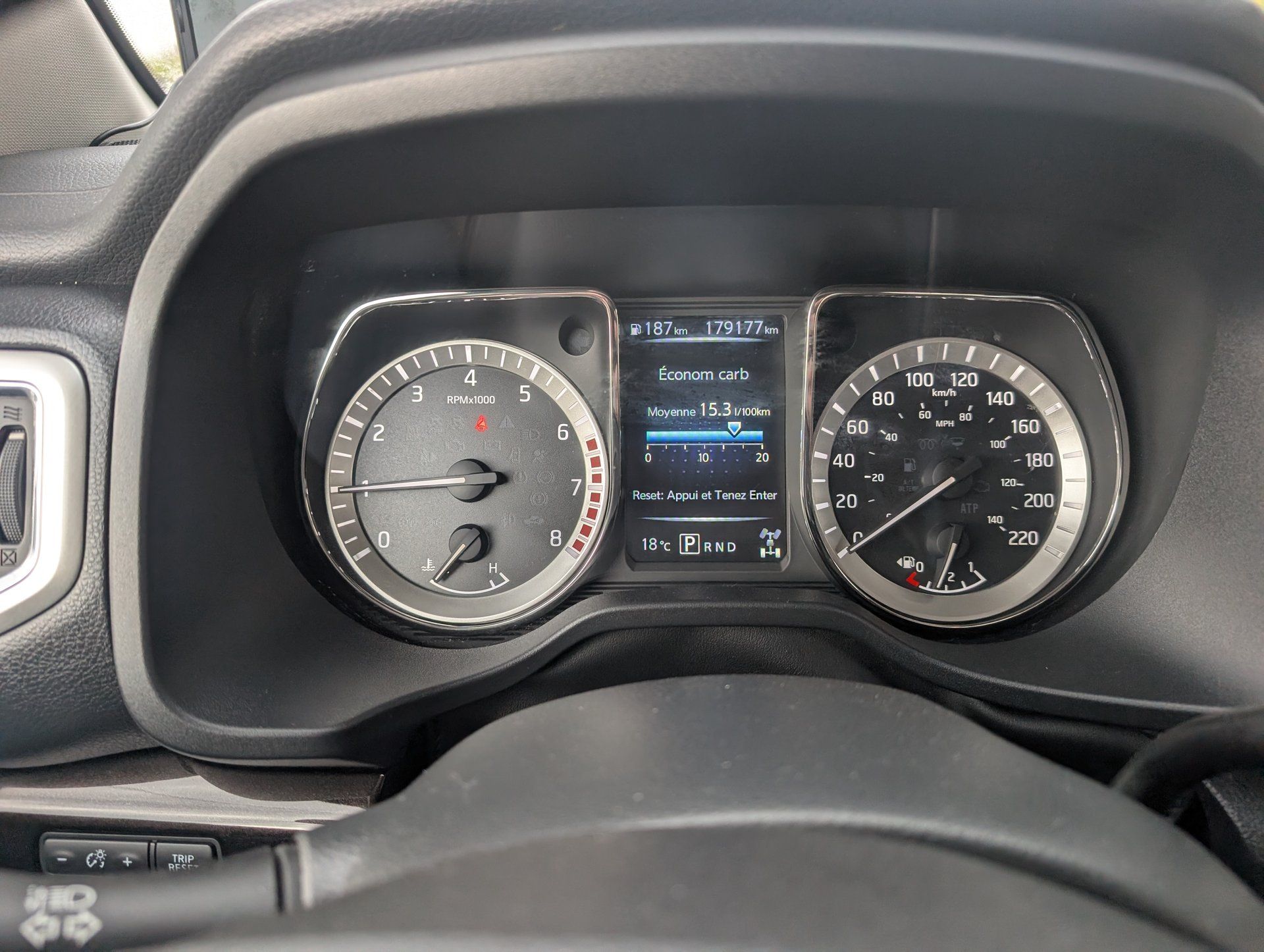 Nissan TITAN 2017 - Image 13