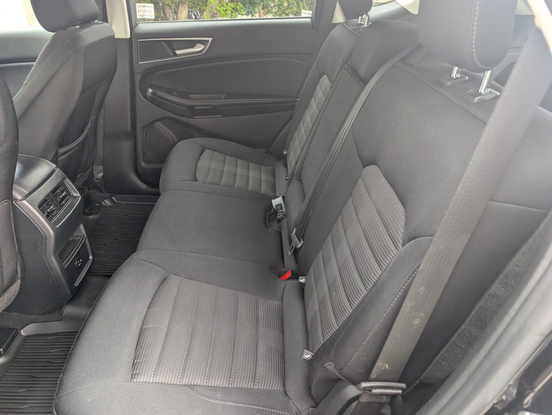 Ford Edge 2022 - Image 10