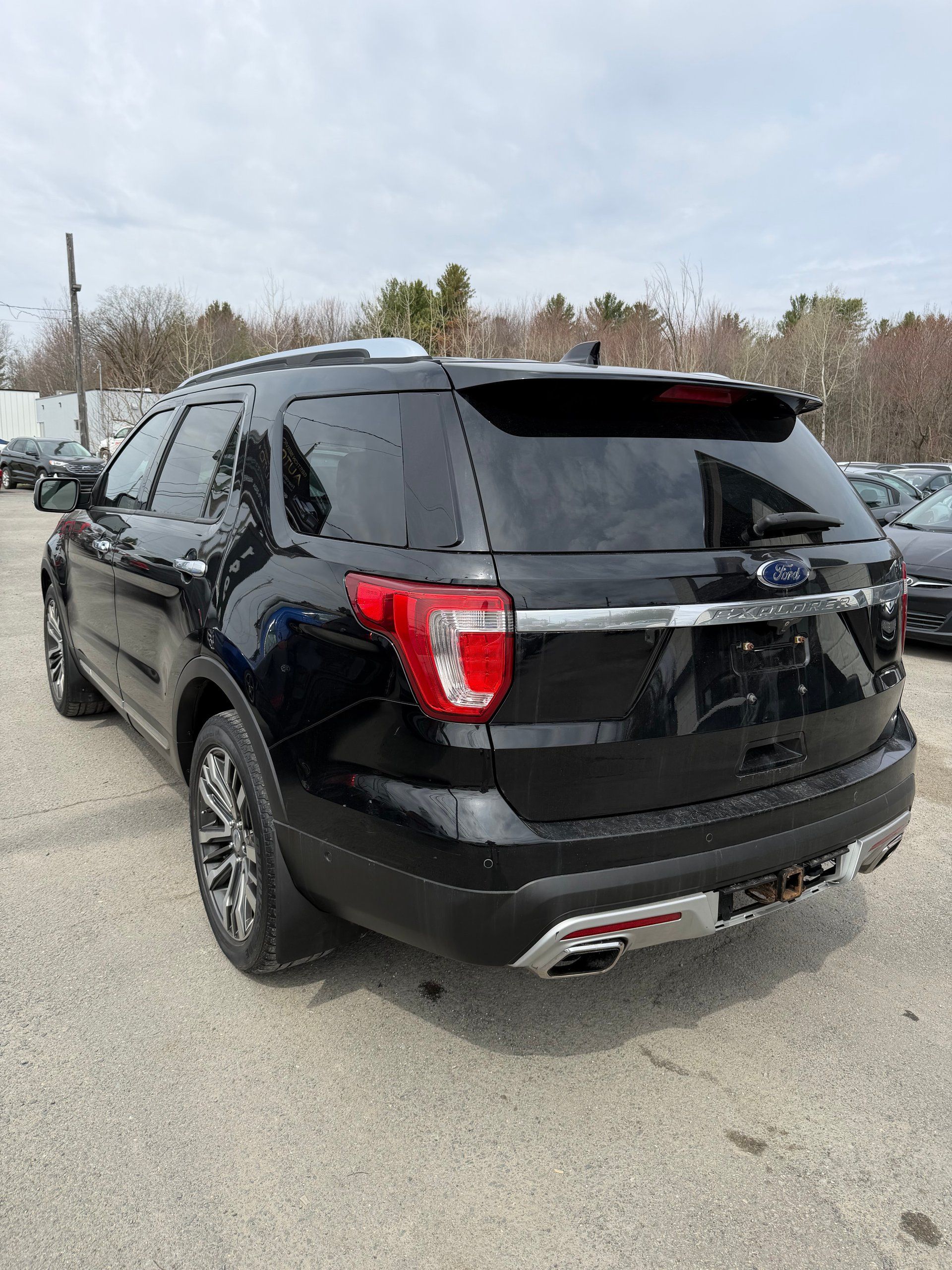 Ford Explorer 2016 - Image 2