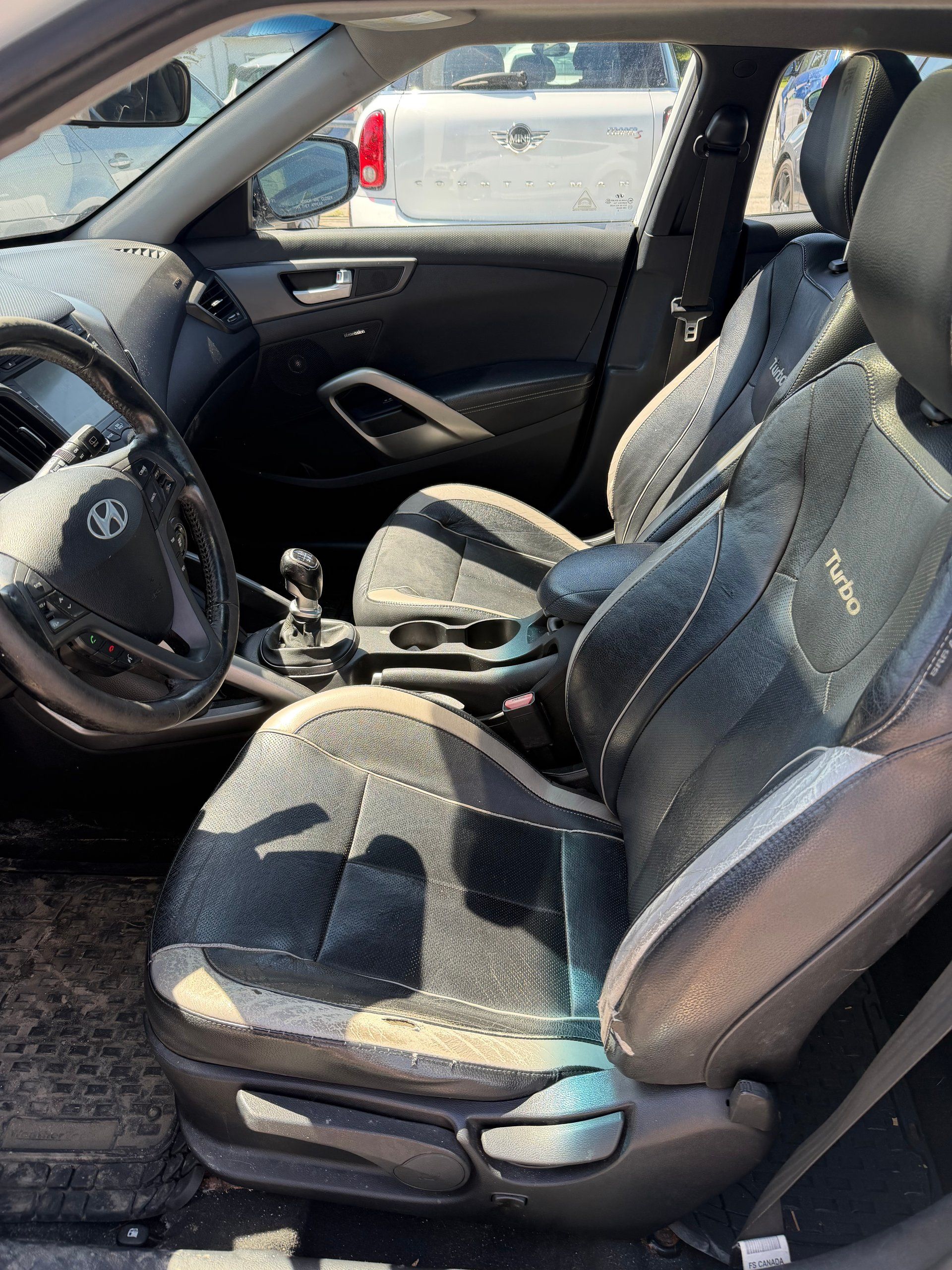 Hyundai Veloster 2013 - Image 10