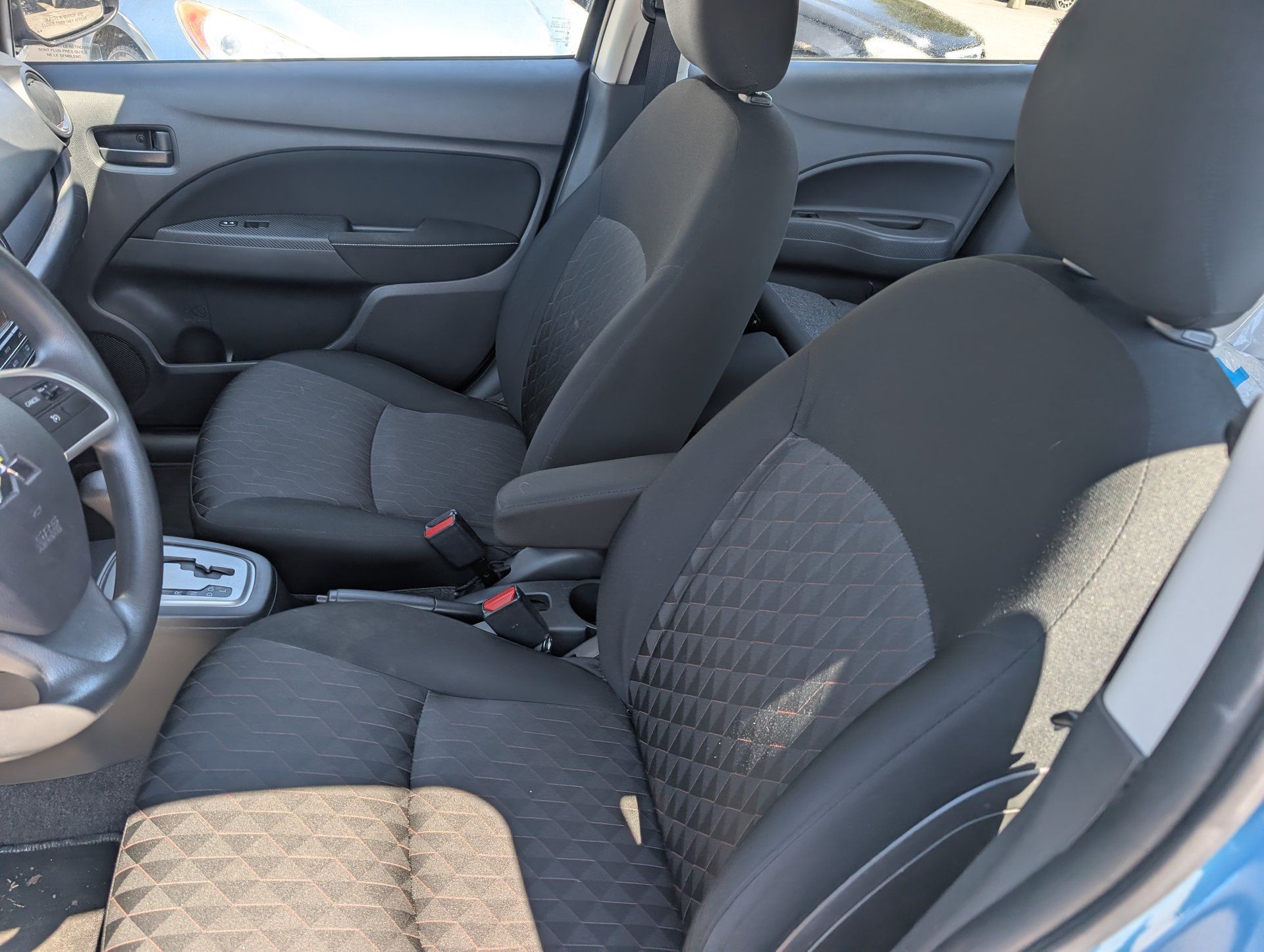 Mitsubishi Mirage 2023 - Image 9