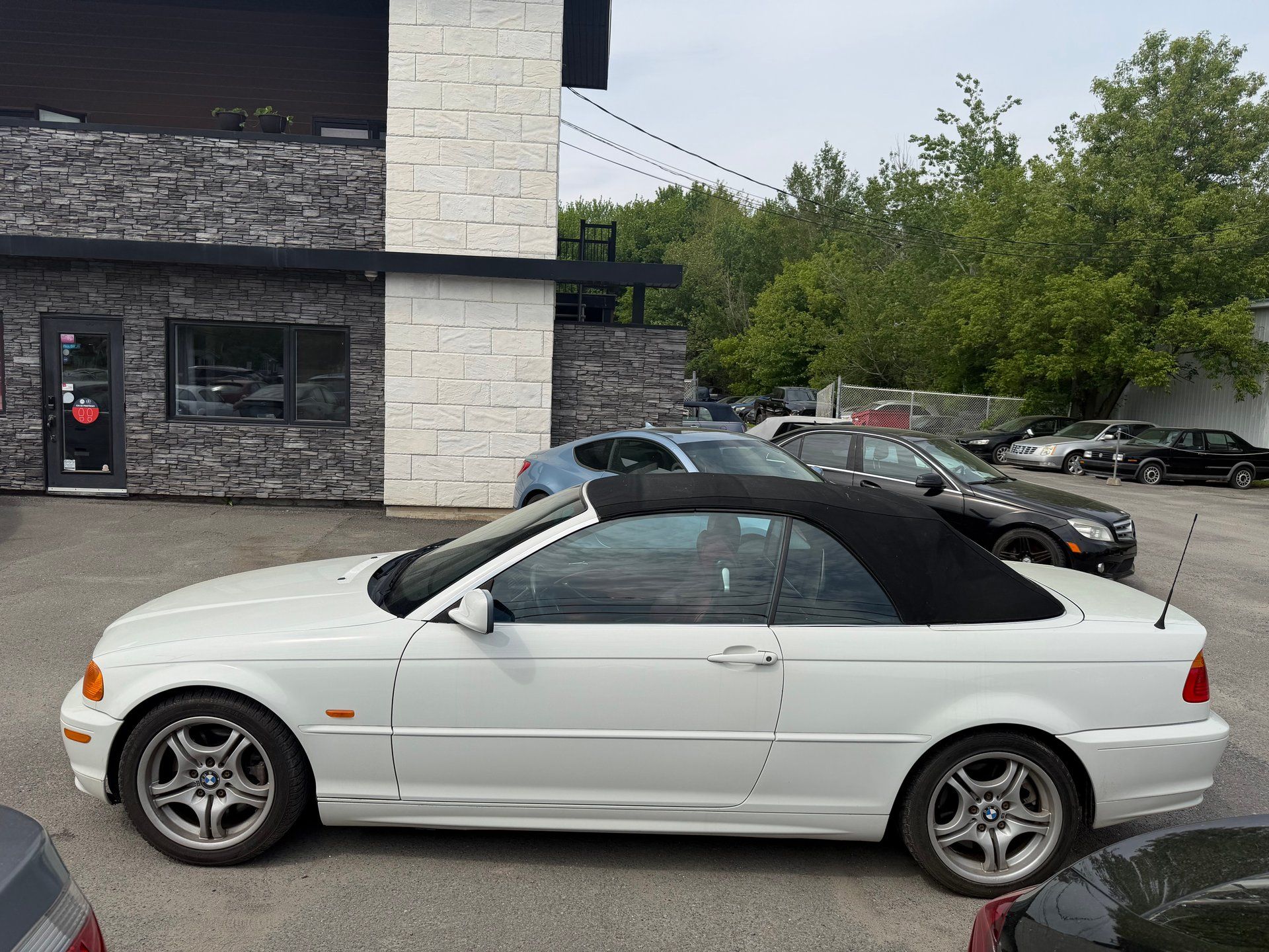 BMW 330Ci 2001 - Image 16