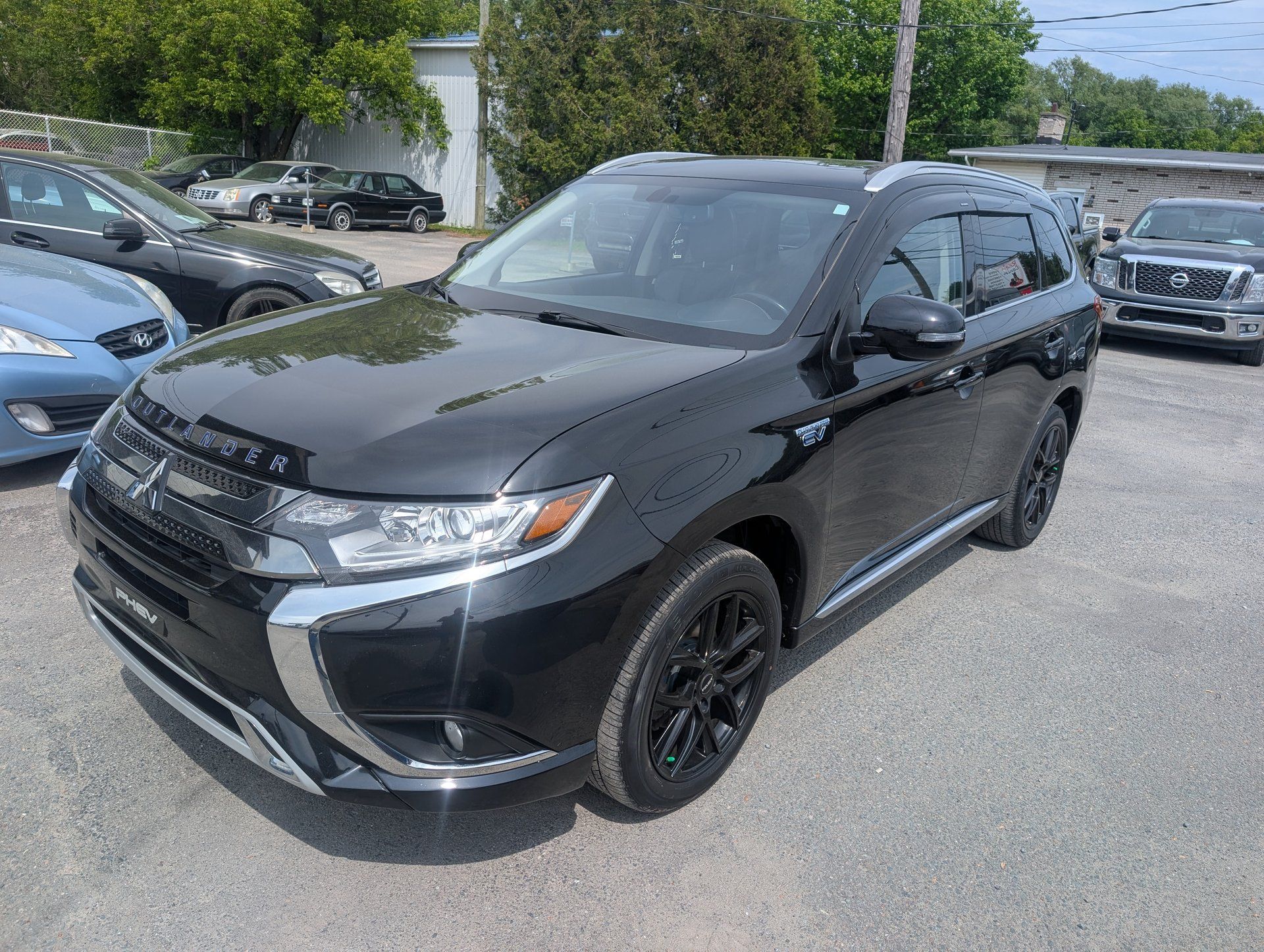 Mitsubishi Outlander PHEV 2022 - Image 1