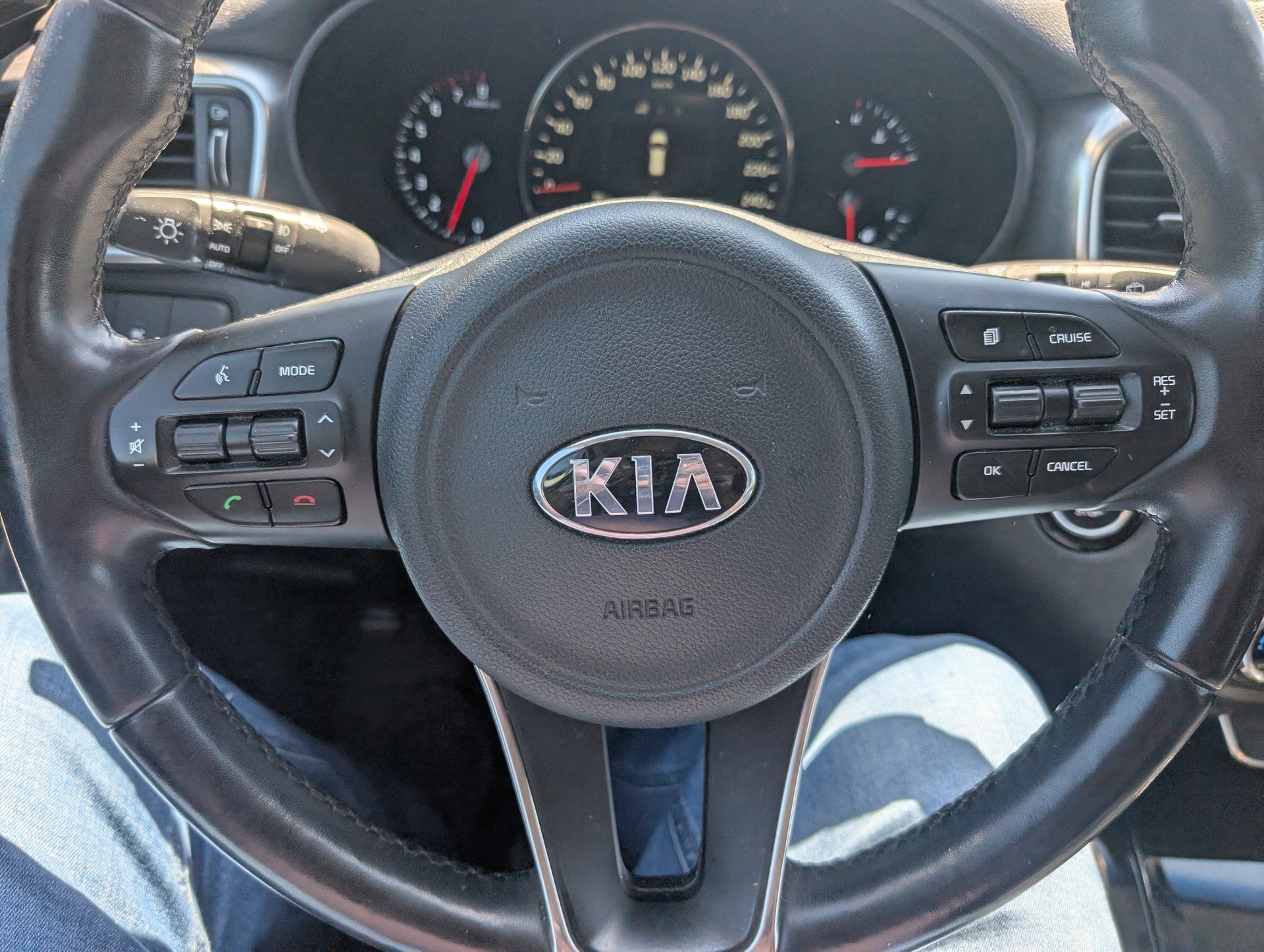 Kia Sorento 2017 - Image 12