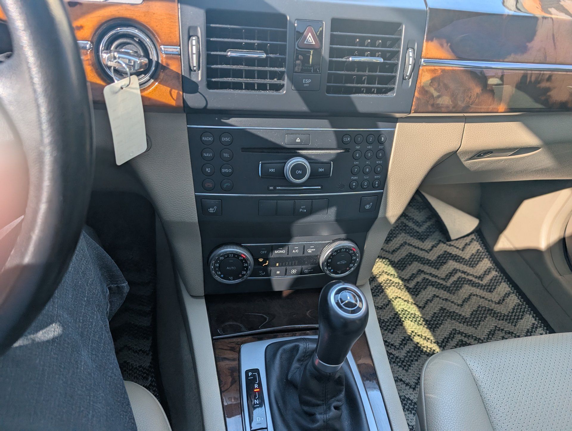 Mercedes-Benz GLK 350 2010 - Image 14