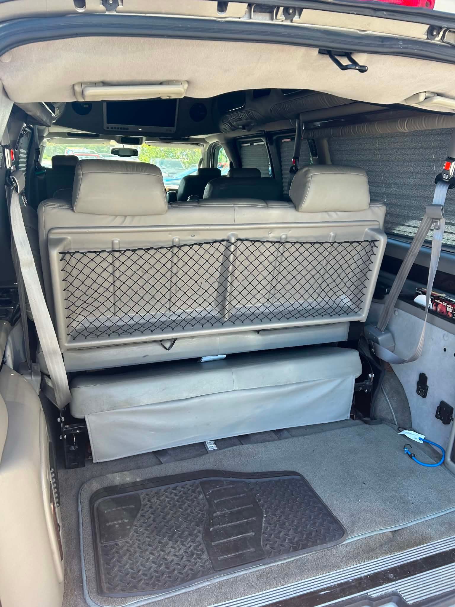 Chevrolet Express 2004 - Image 21