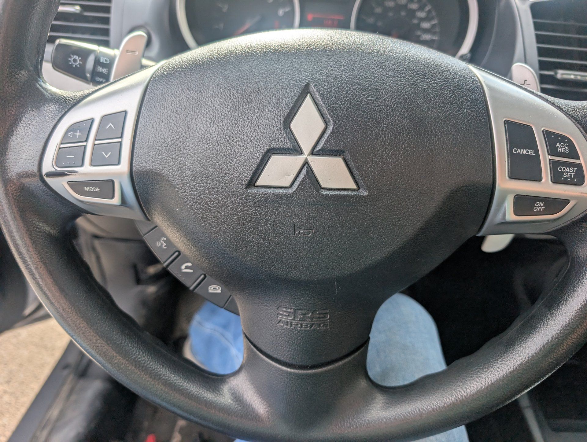 Mitsubishi Lancer 2014 - Image 15