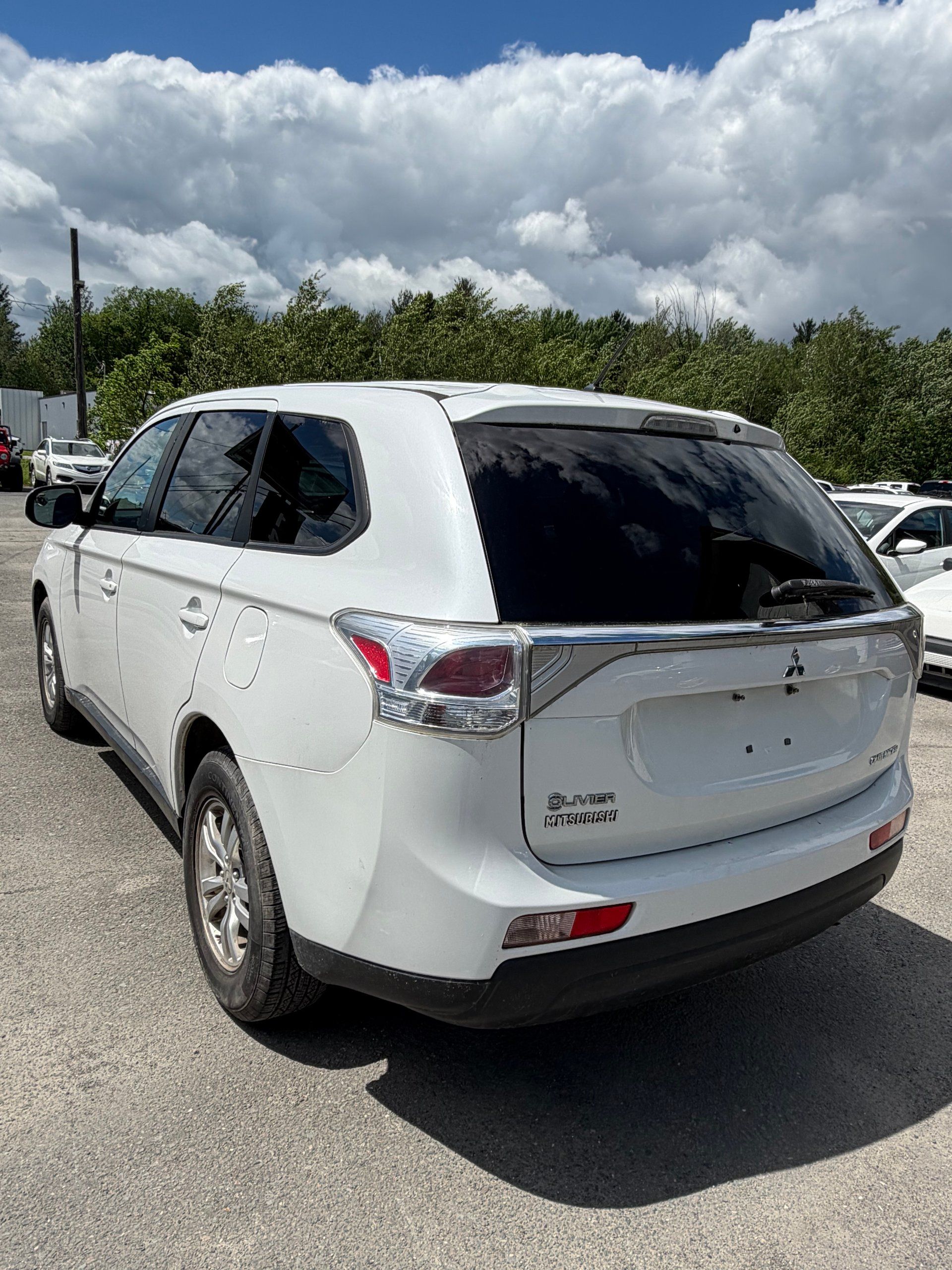 Mitsubishi Outlander 2014 - Image 2