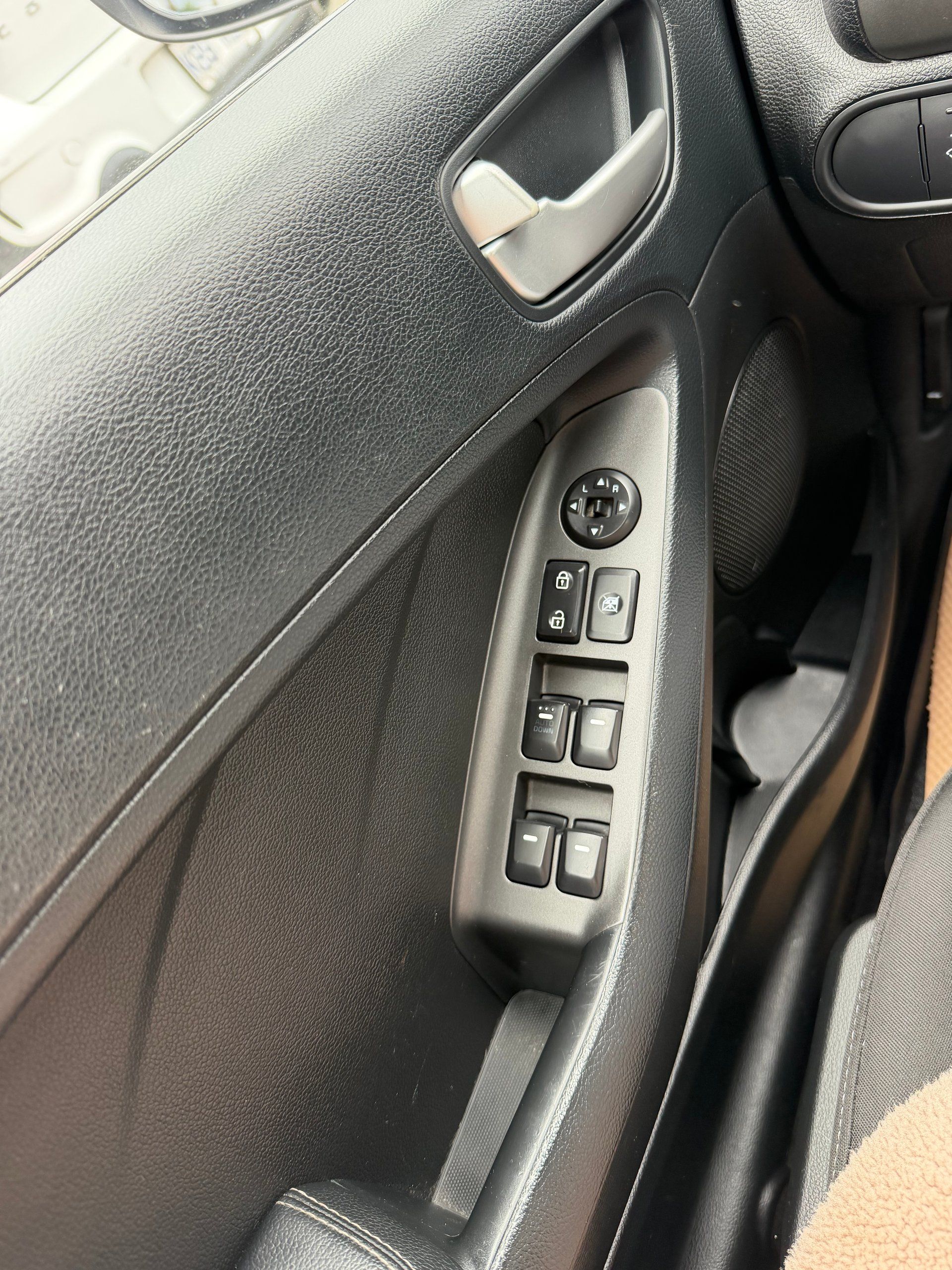Kia Forte 2015 - Image 12