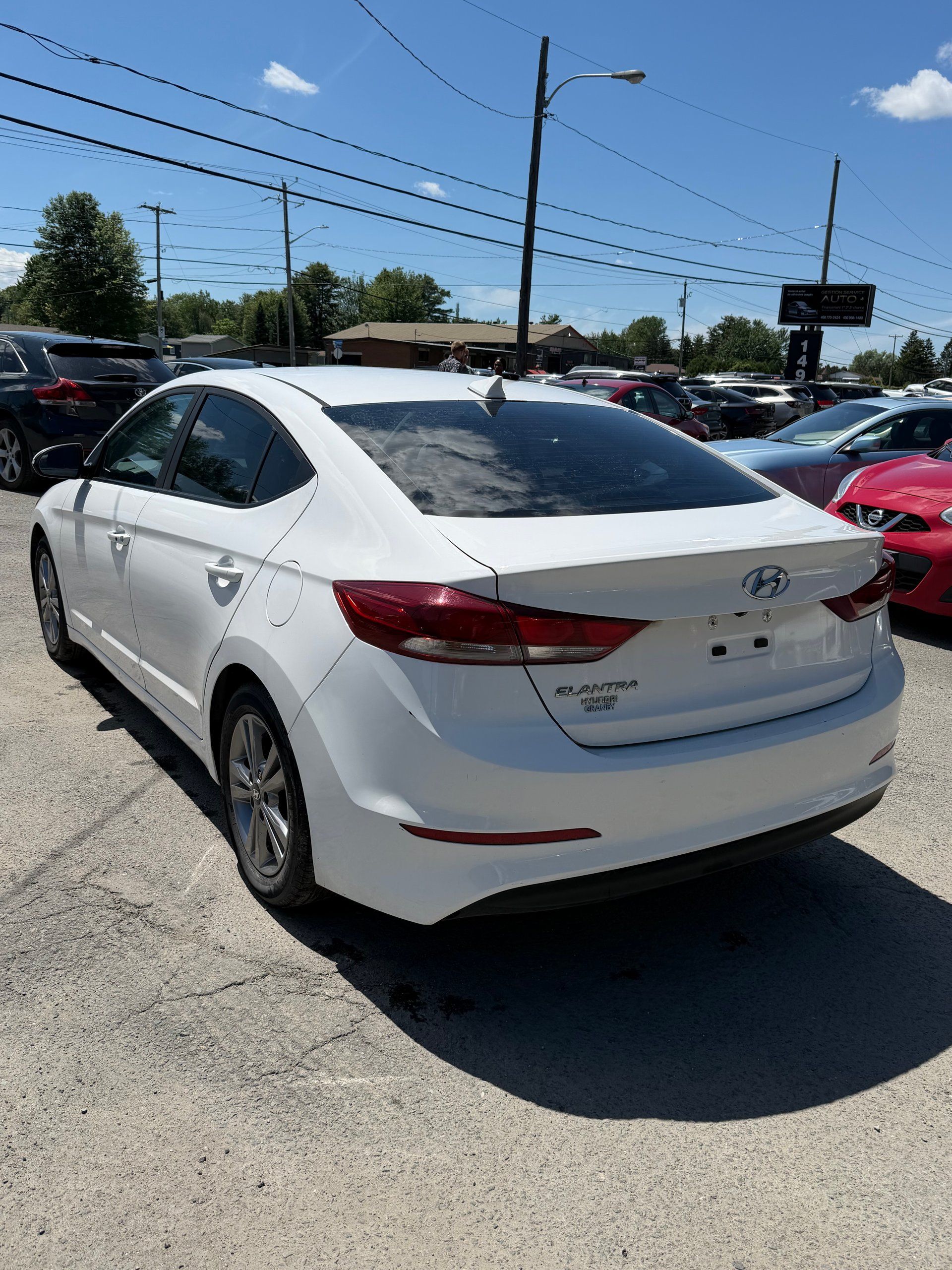 Hyundai Elantra 2018 - Image 2