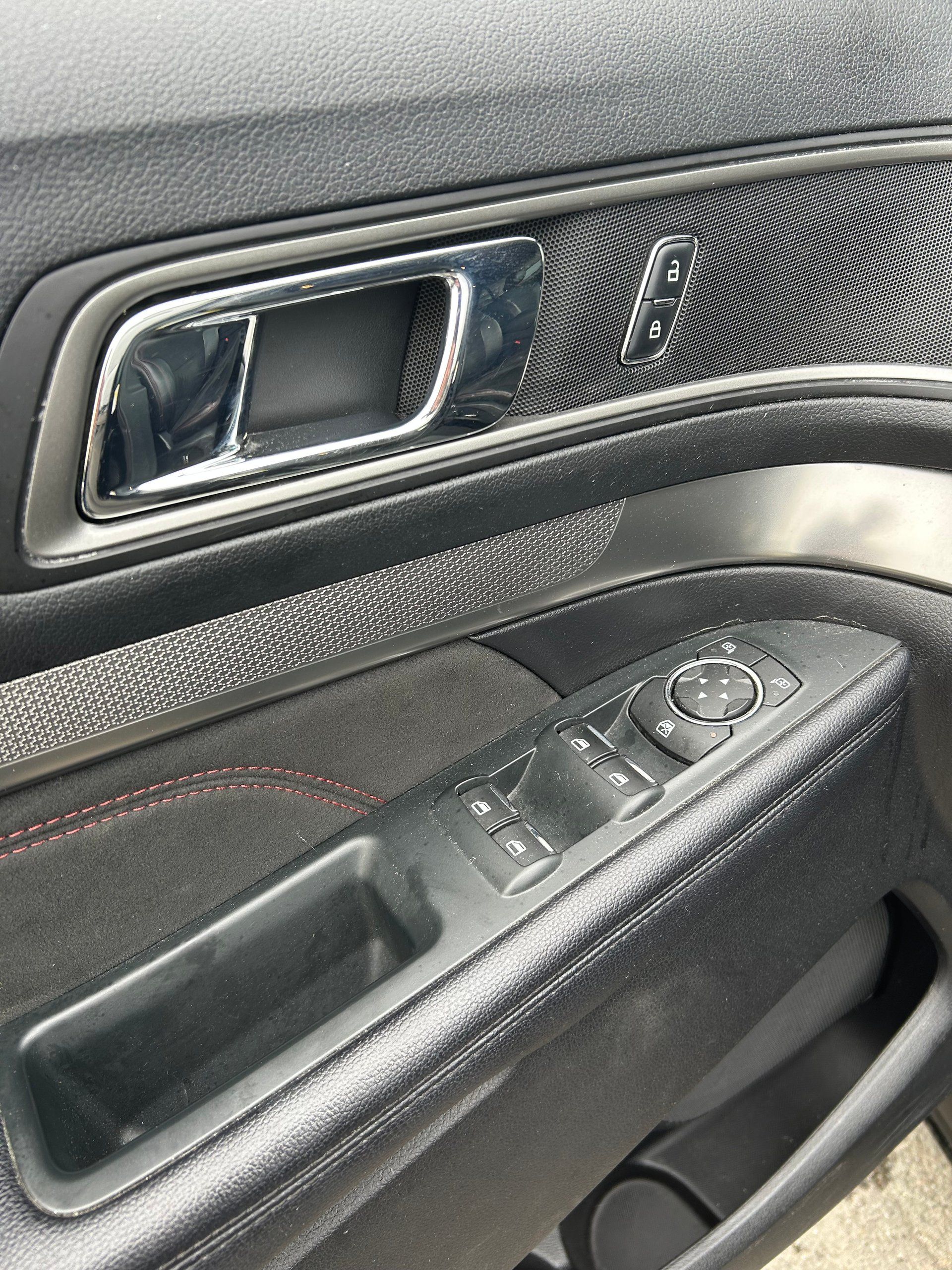 Ford Explorer 2018 - Image 11