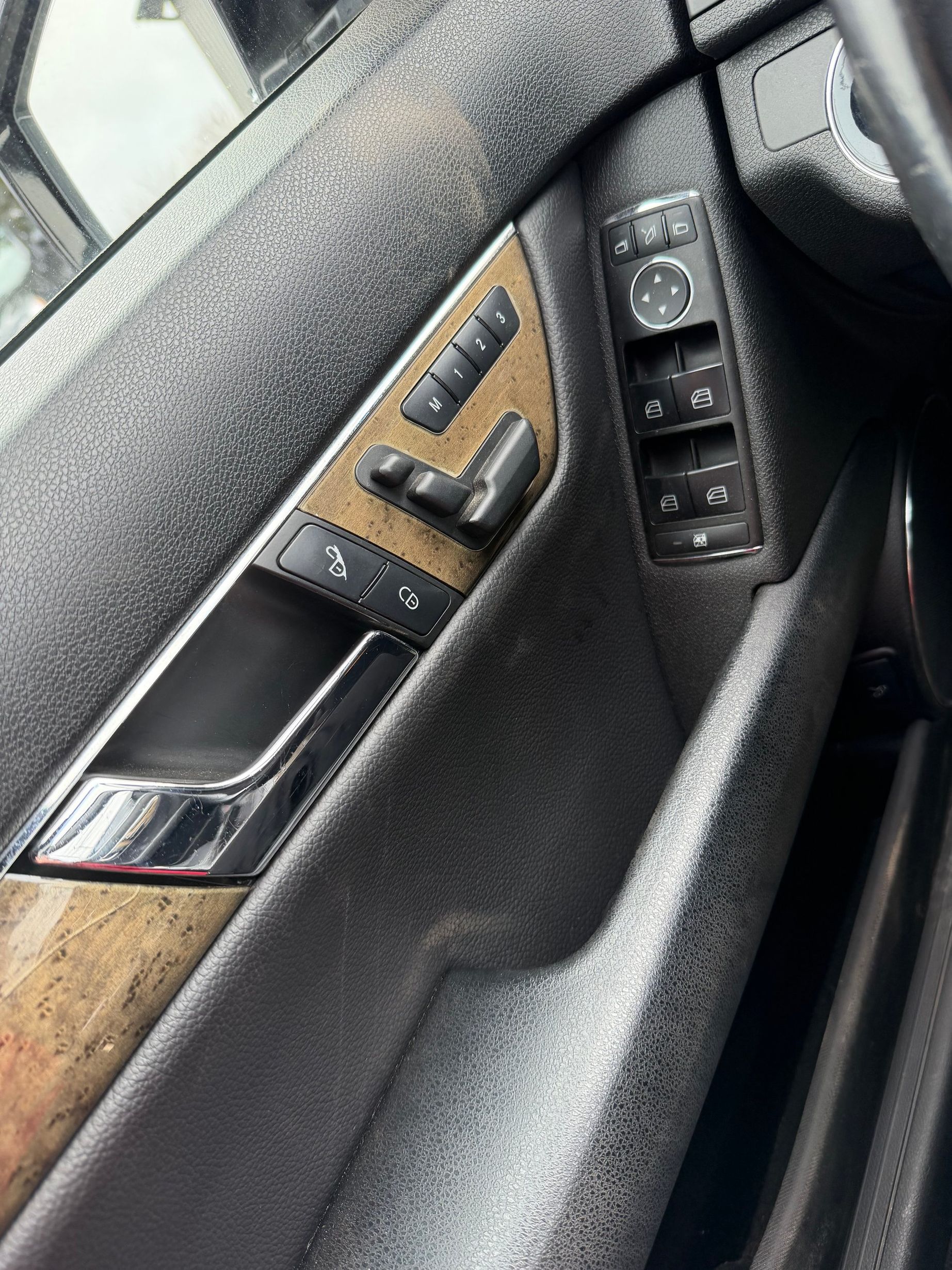 Mercedes-Benz C 300 2010 - Thumbnail 14