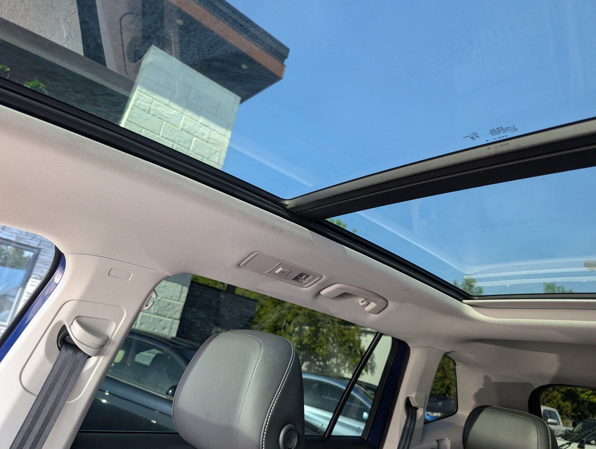 Volkswagen Tiguan 2023 - Thumbnail 17