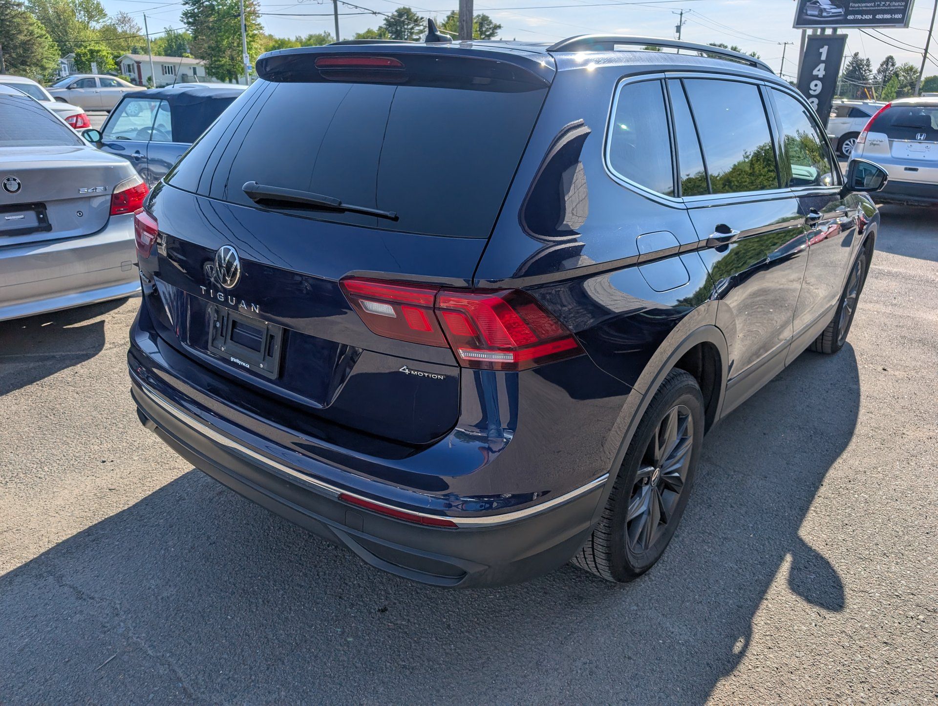 Volkswagen Tiguan 2023 - Thumbnail 5