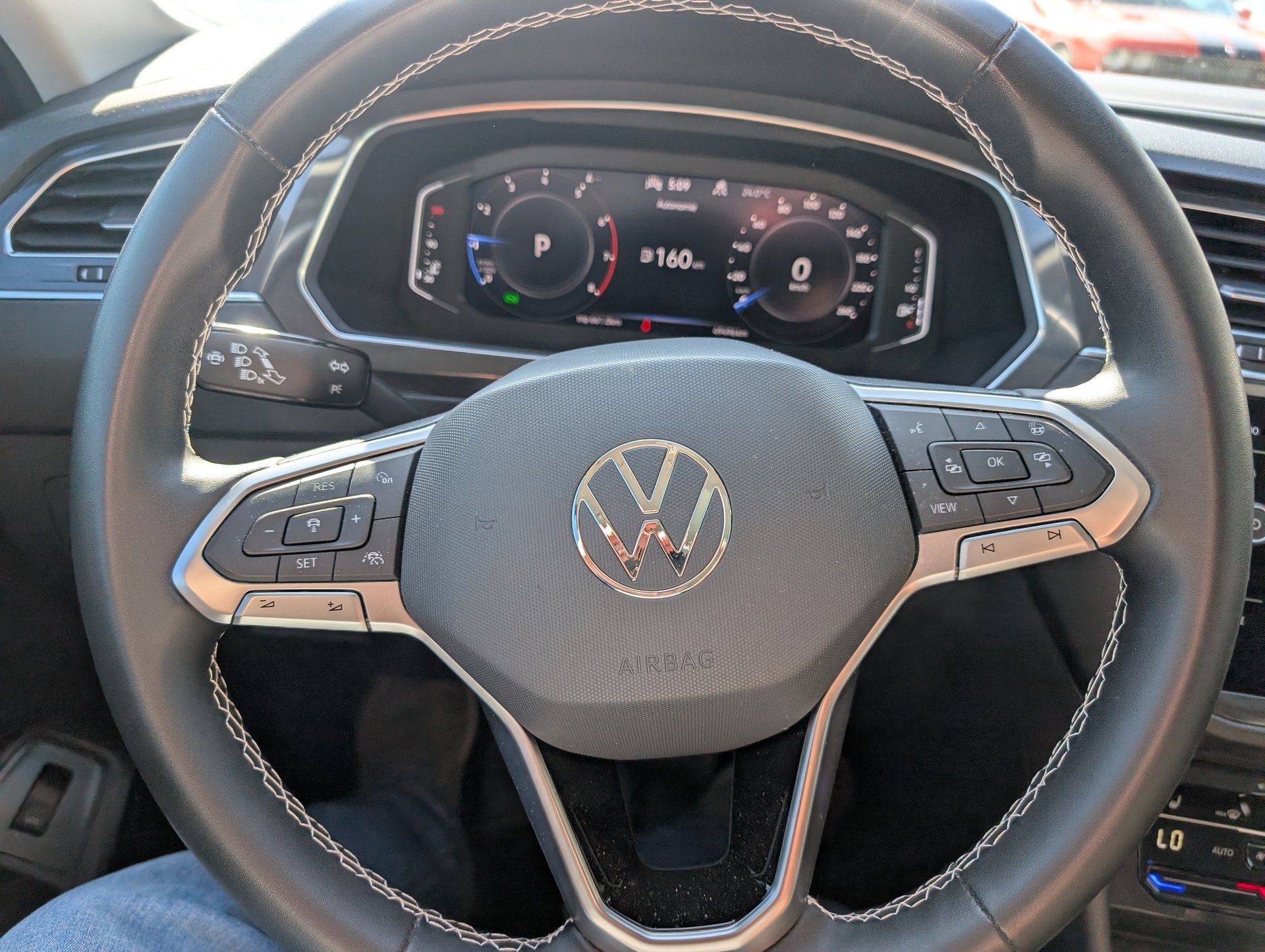 Volkswagen Tiguan 2023 - Thumbnail 12