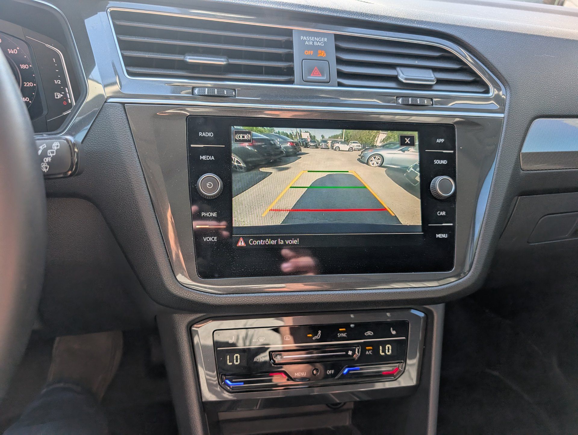Volkswagen Tiguan 2023 - Thumbnail 15