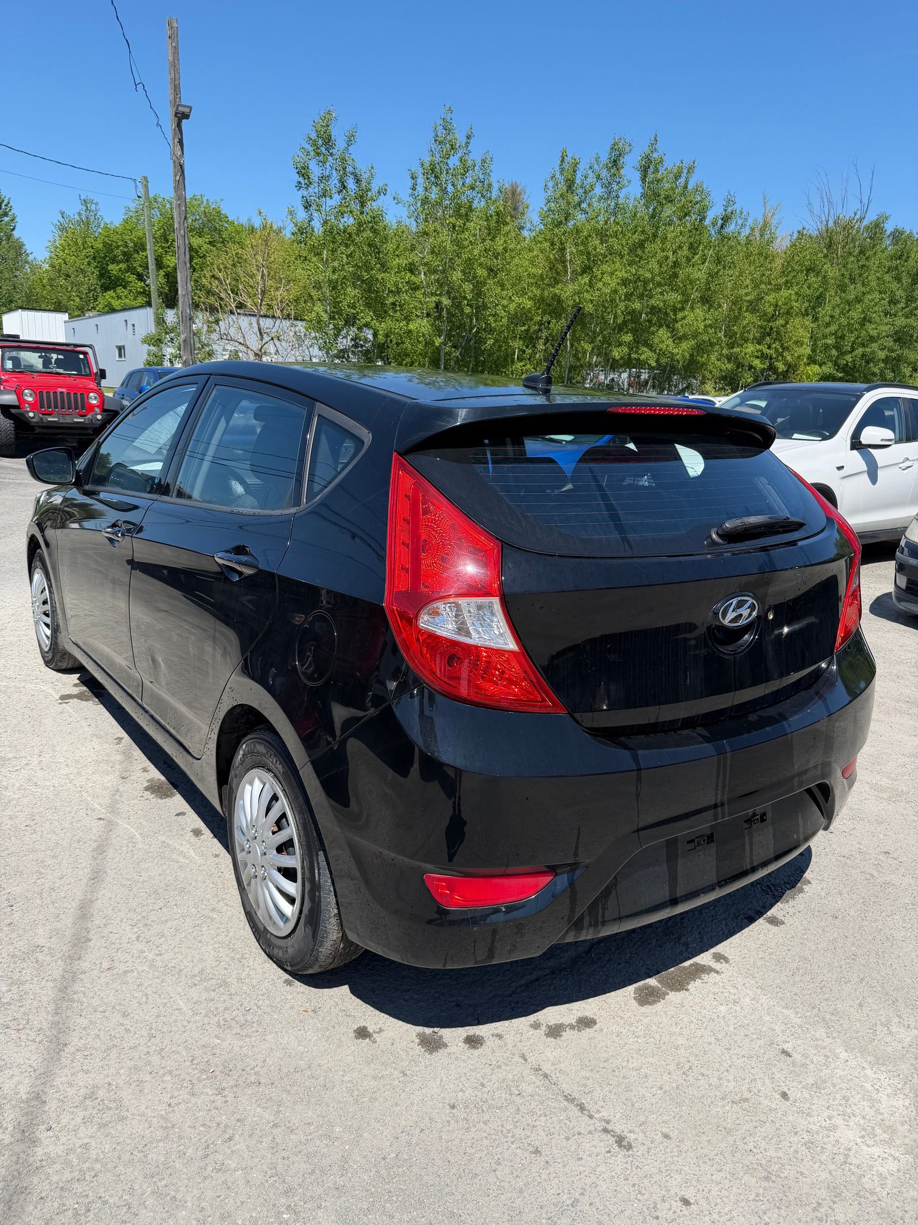 Hyundai Accent 2014 - Thumbnail 2