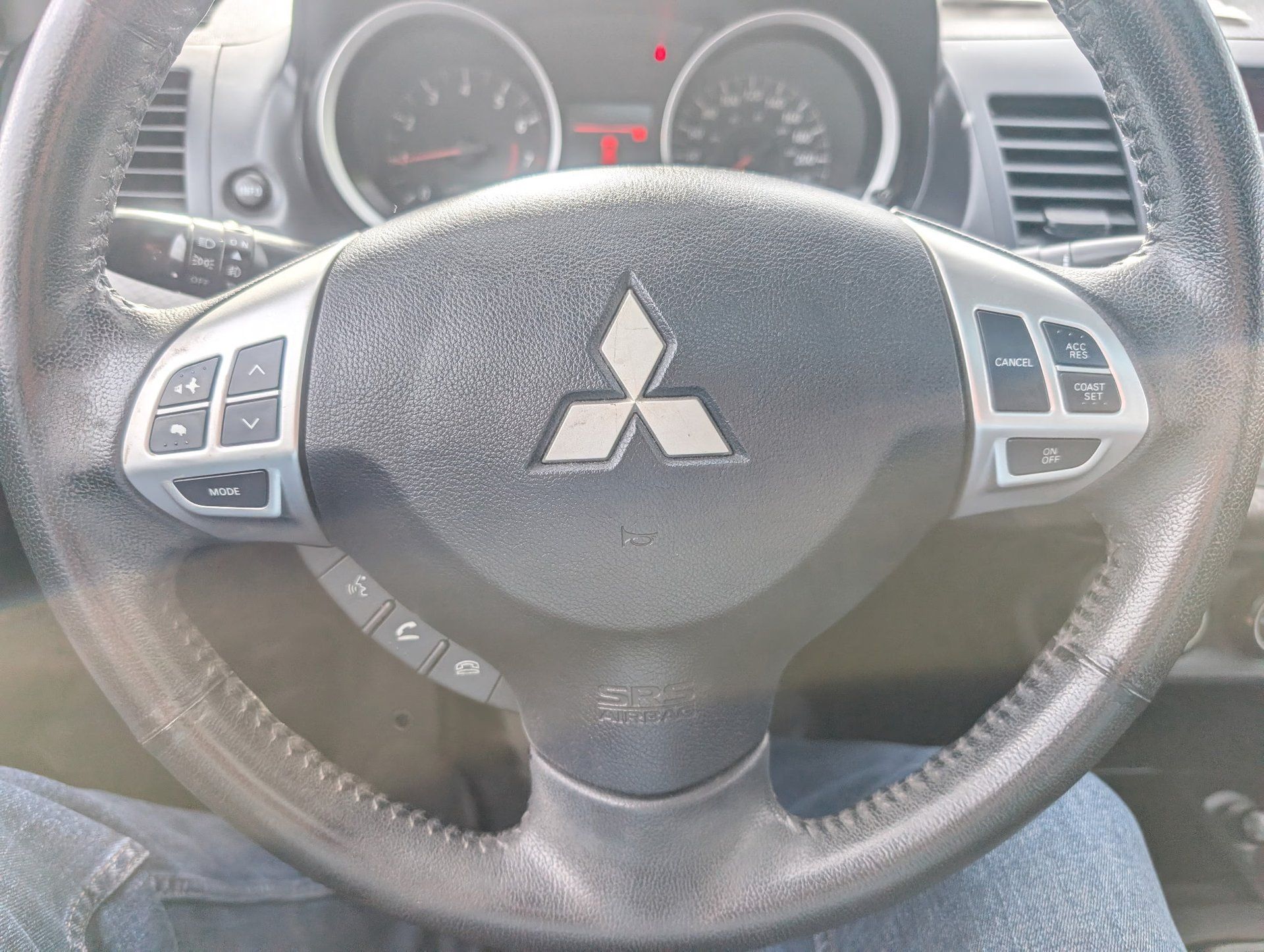 Mitsubishi Lancer 2013 - Thumbnail 11