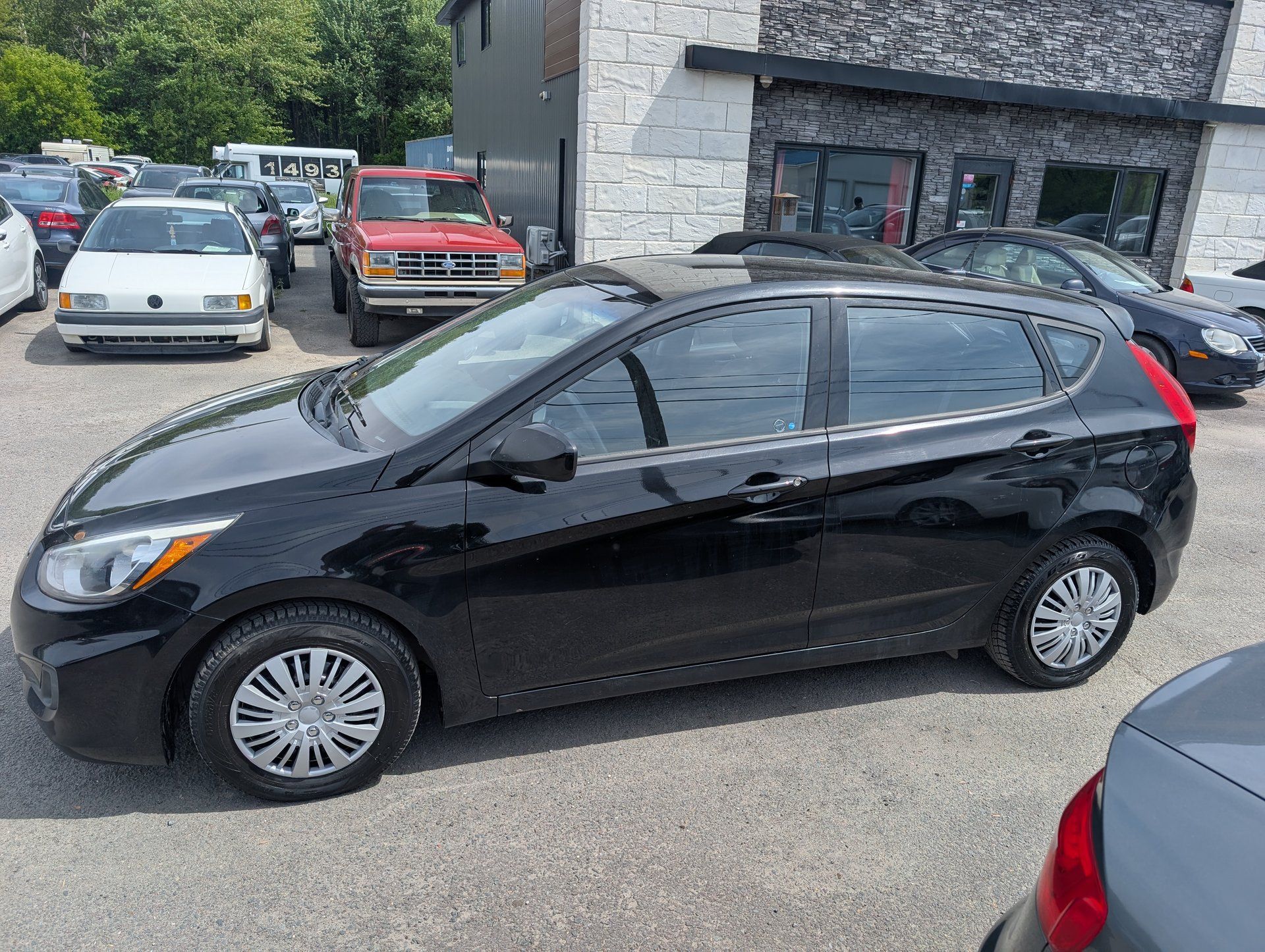 Hyundai Accent 2016 - Thumbnail 2