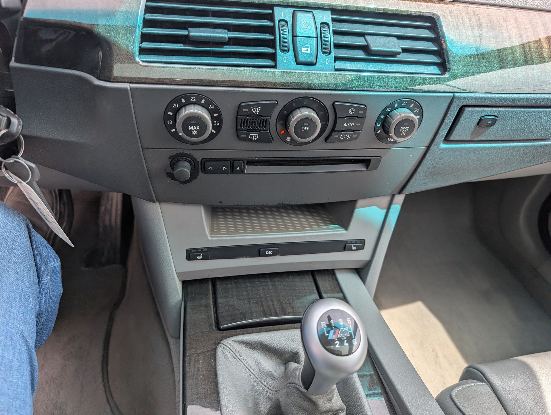 BMW 545i 2004 - Thumbnail 14