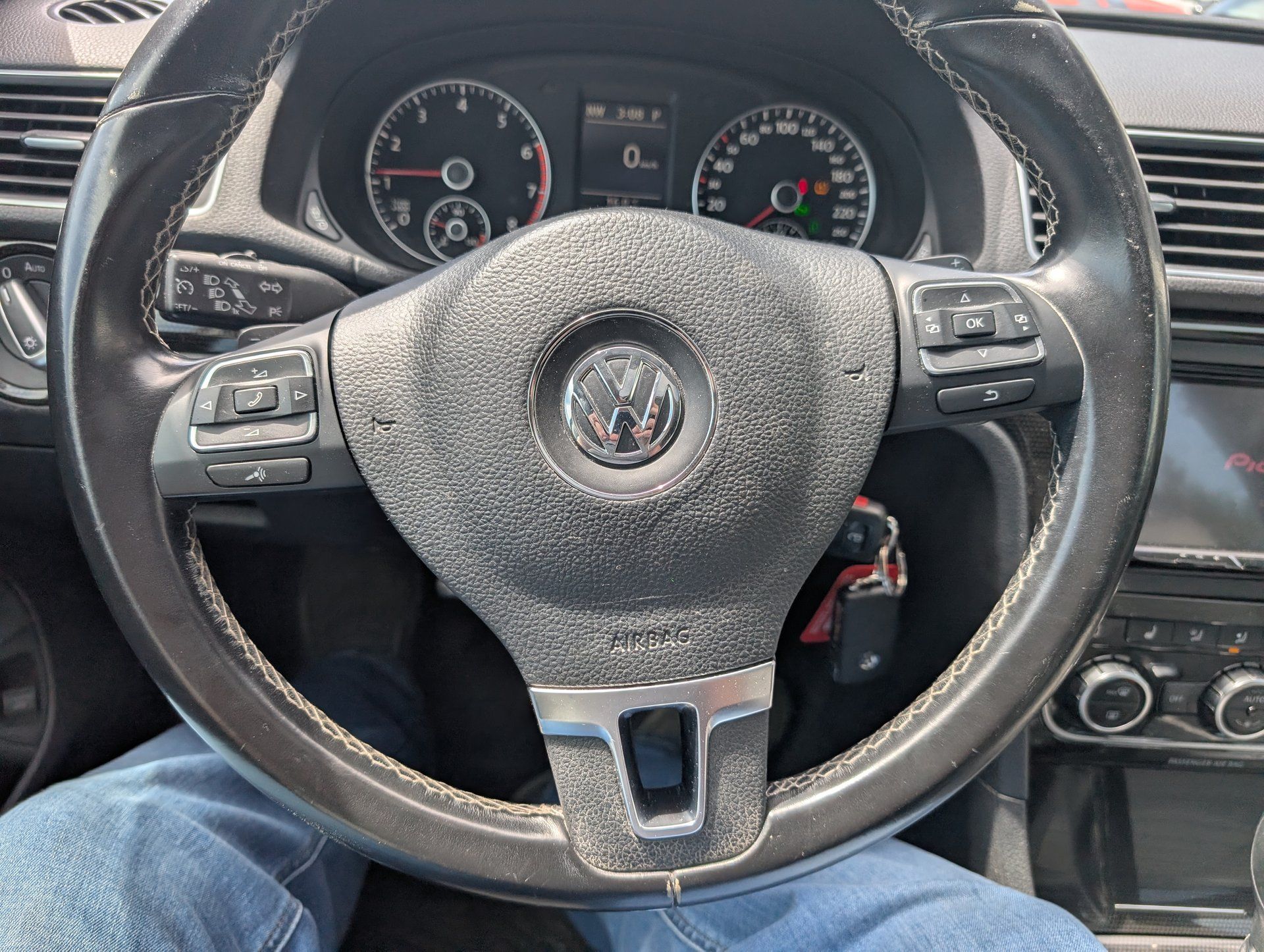 Volkswagen Passat 2015 - Thumbnail 12