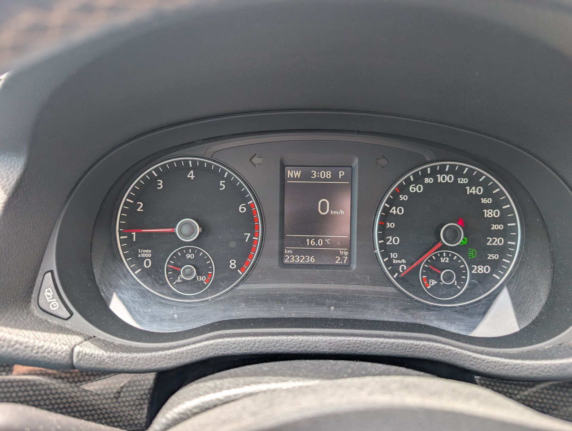 Volkswagen Passat 2015 - Thumbnail 13