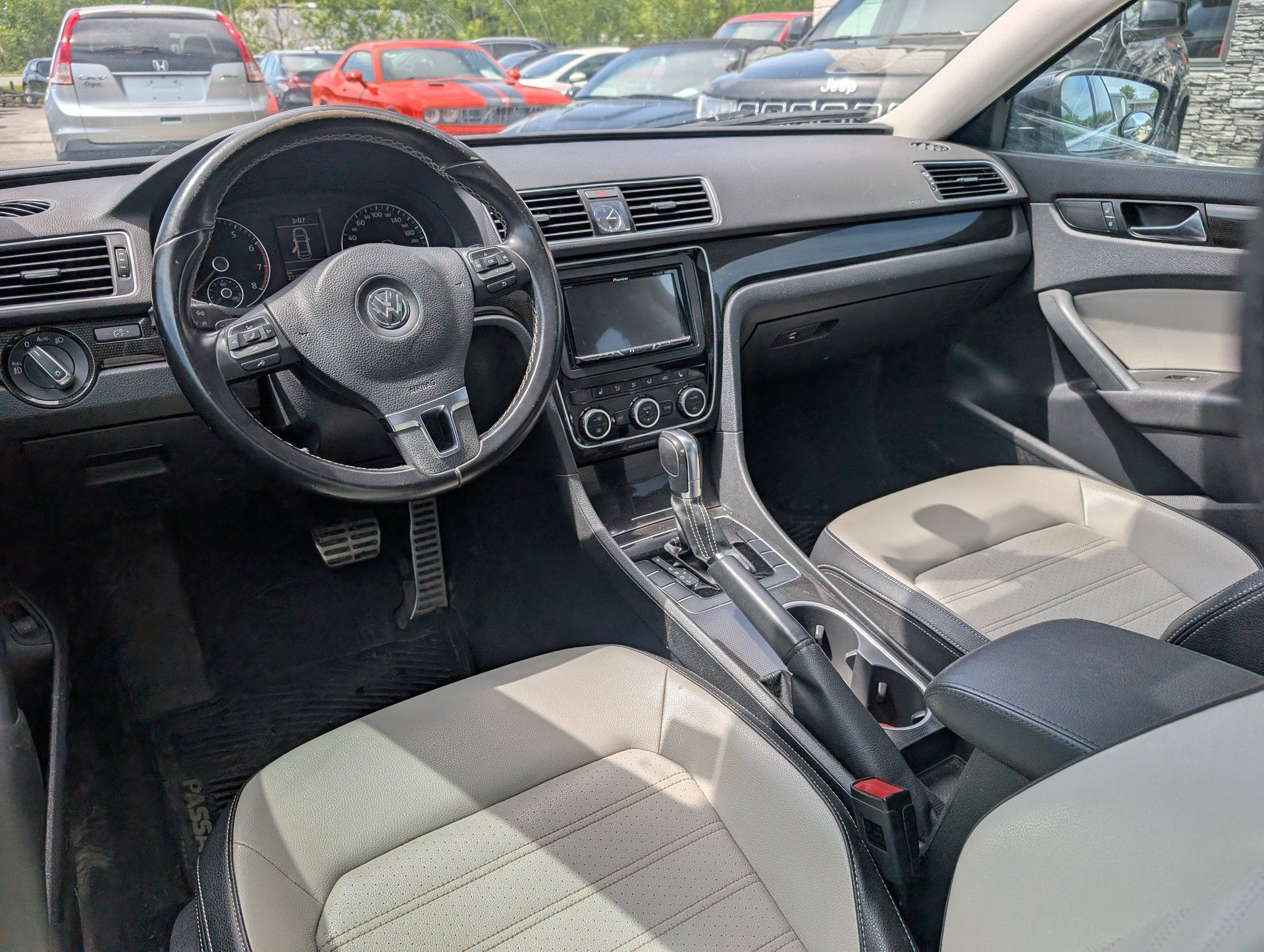 Volkswagen Passat 2015 - Thumbnail 11