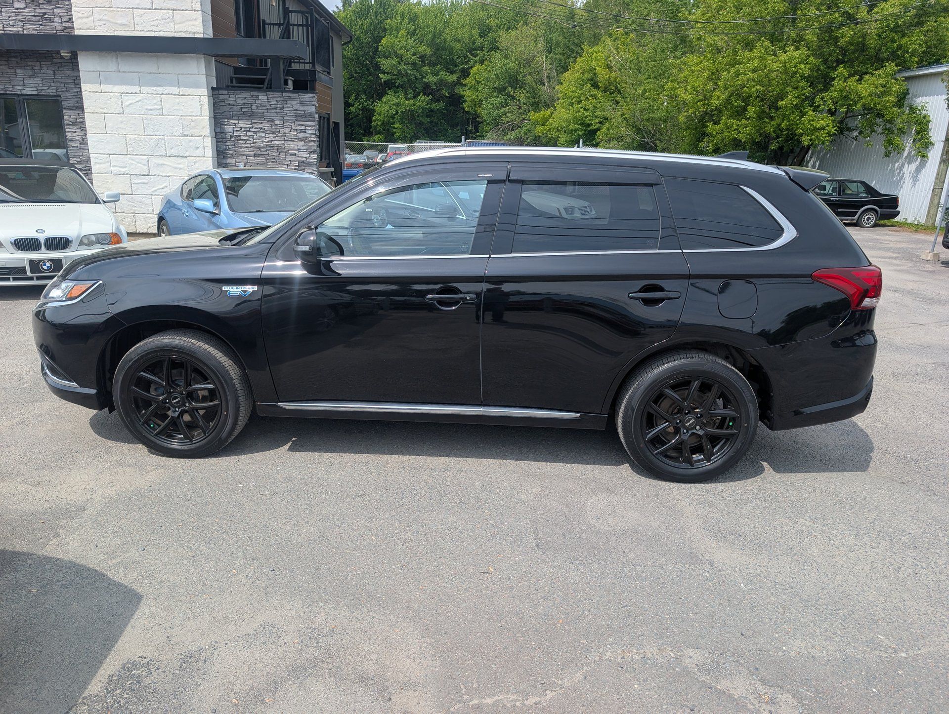 Mitsubishi Outlander PHEV 2022 - Thumbnail 2