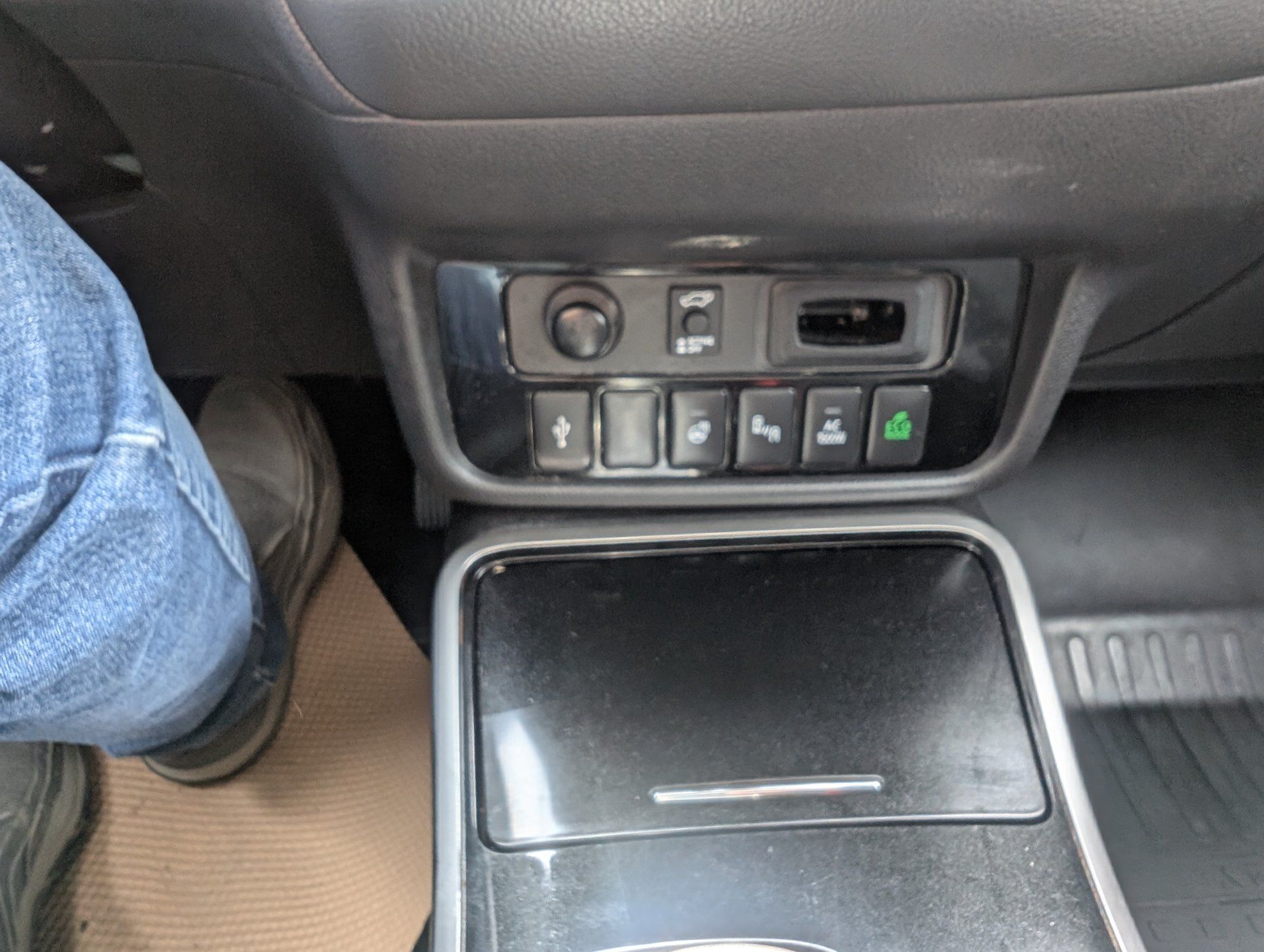 Mitsubishi Outlander PHEV 2022 - Thumbnail 17
