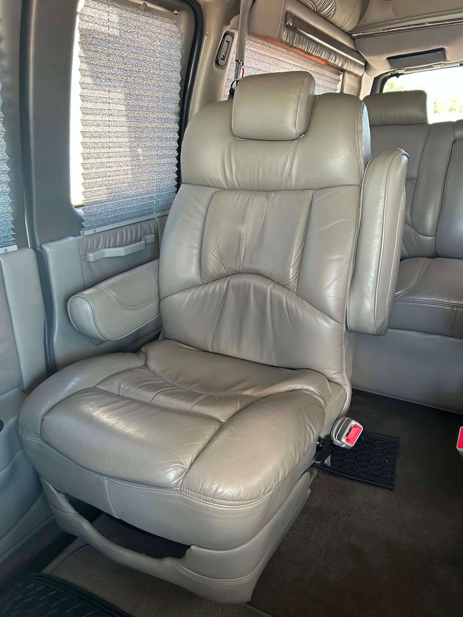 Chevrolet Express 2004 - Thumbnail 15