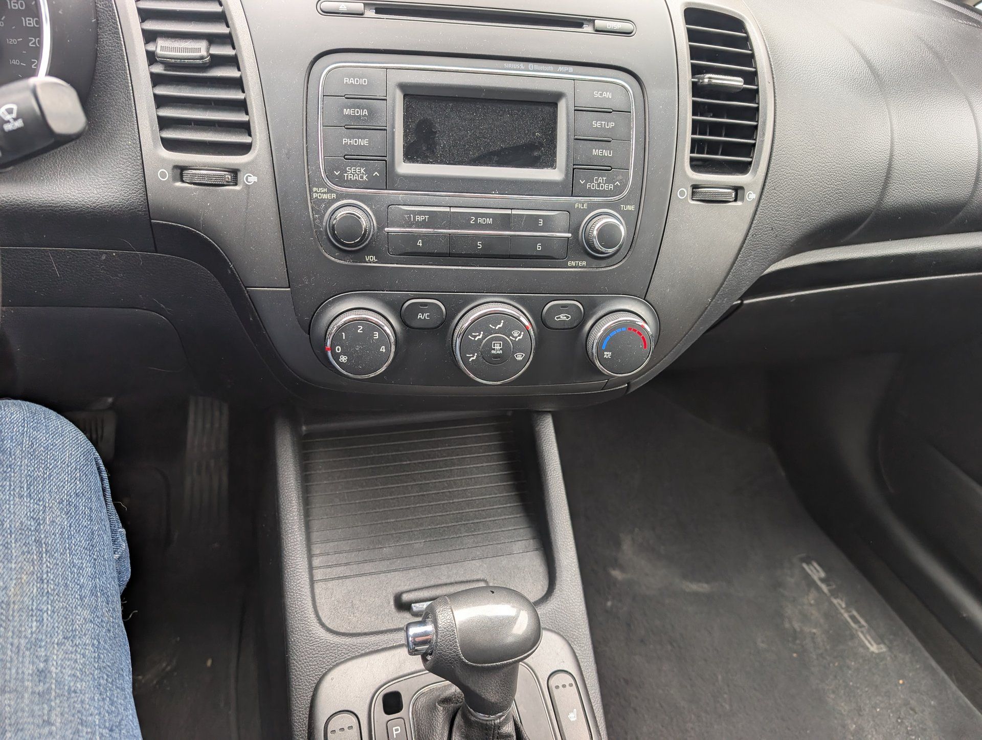 Kia Forte 2016 - Thumbnail 13