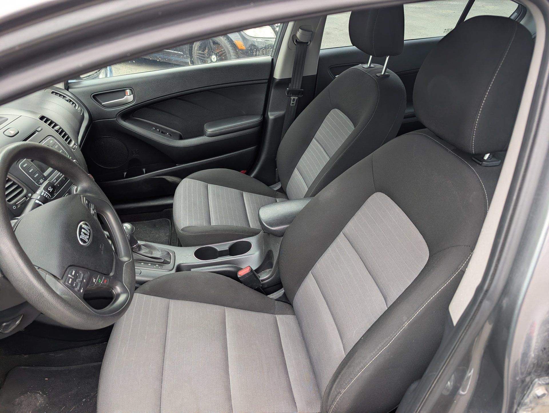 Kia Forte 2016 - Thumbnail 9