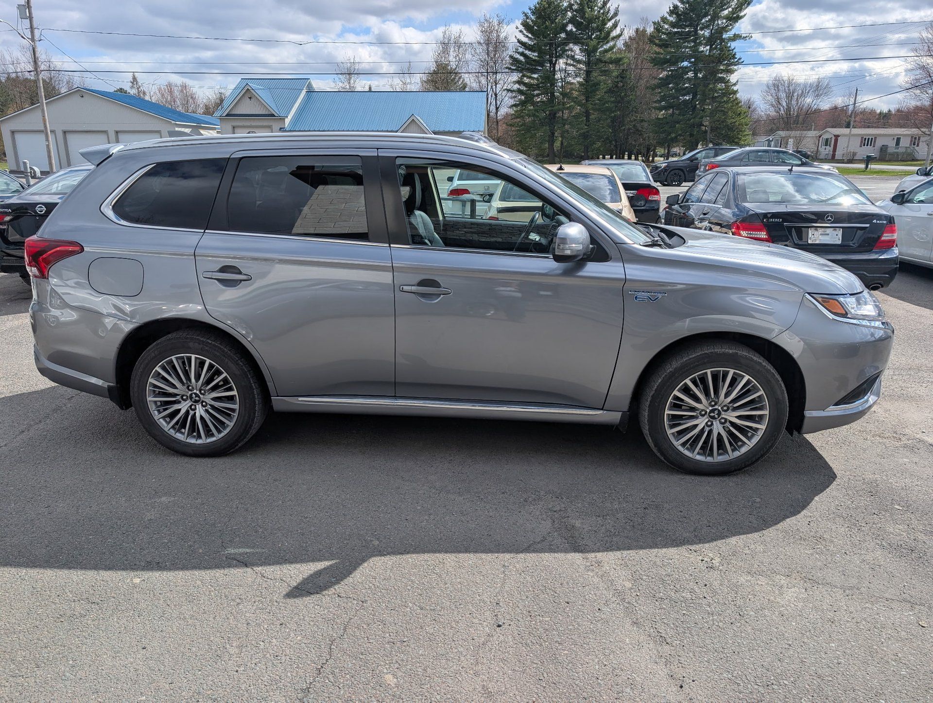 Mitsubishi Outlander PHEV 2020 - Thumbnail 6